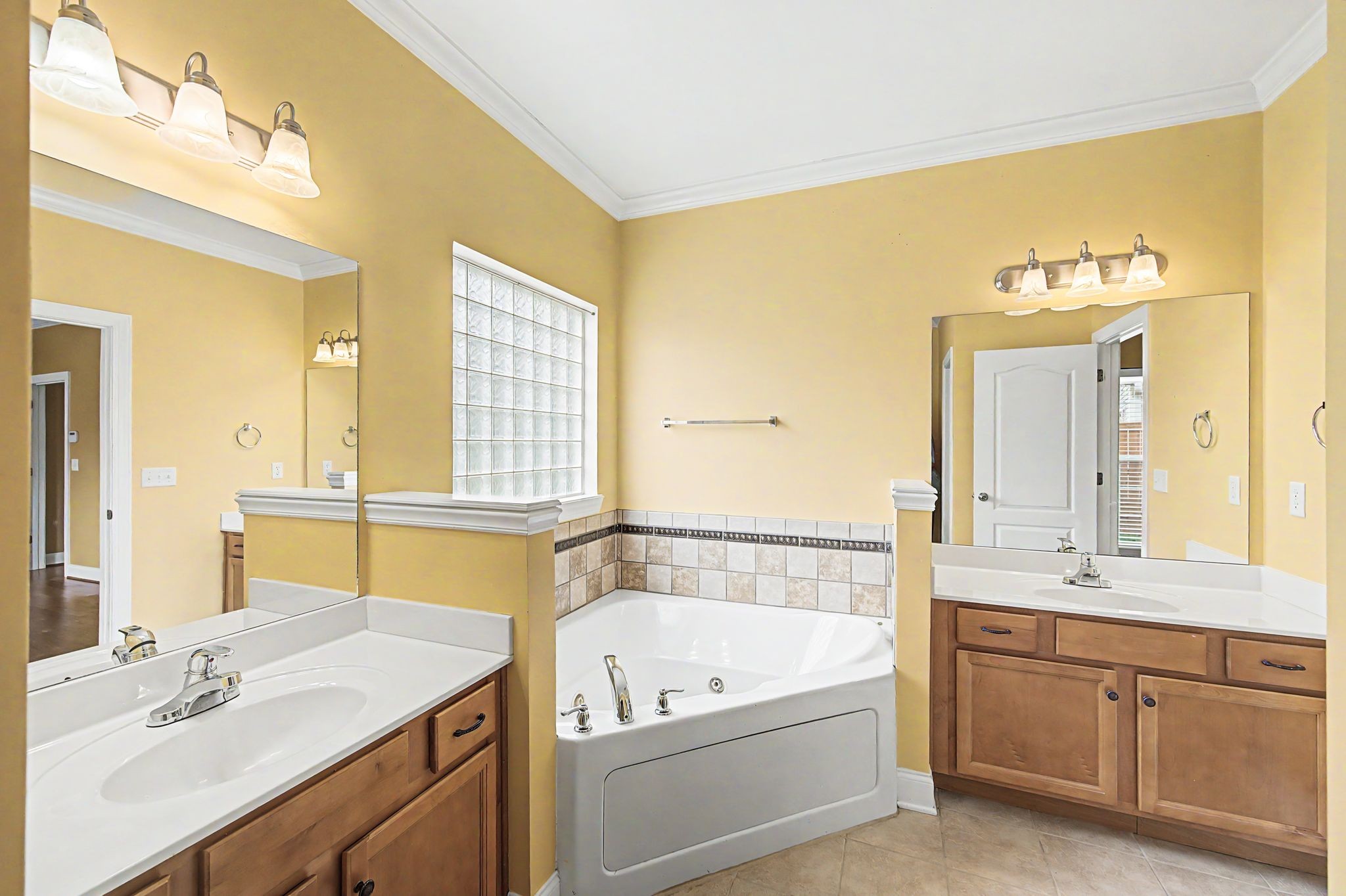 1509 Bending River Dr