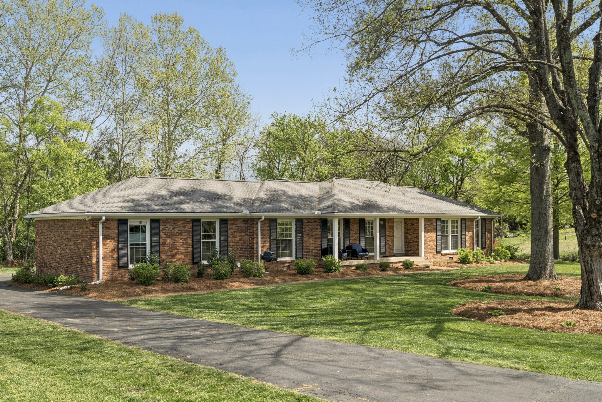 5048 Ragland Dr