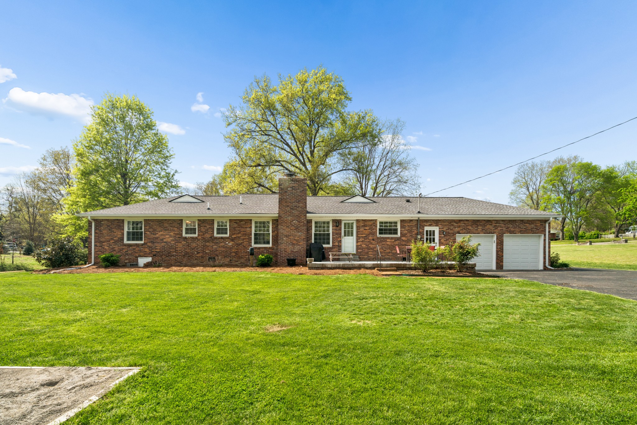 5048 Ragland Dr