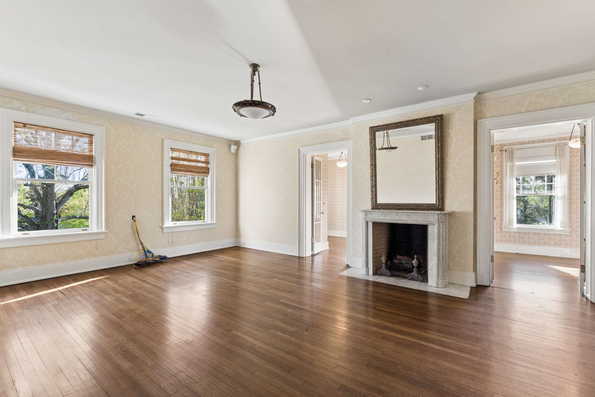 4414 Howell Pl