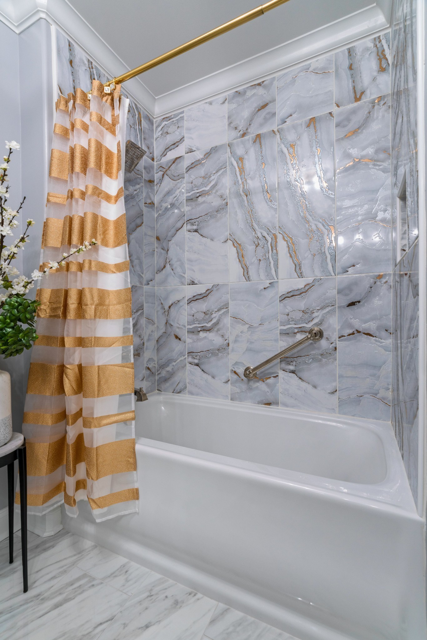 400 Warioto Way Unit: 305