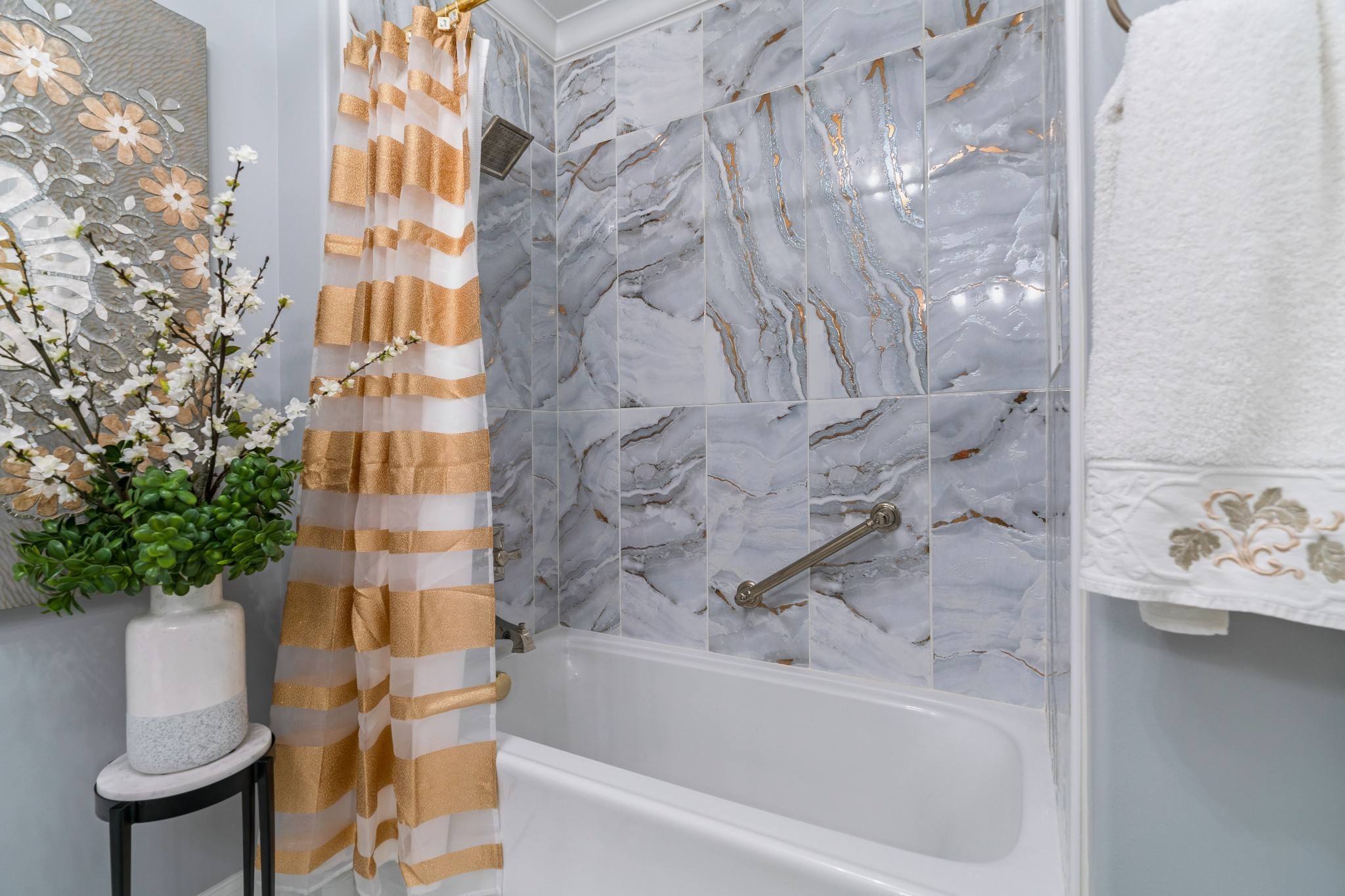 400 Warioto Way Unit: 305