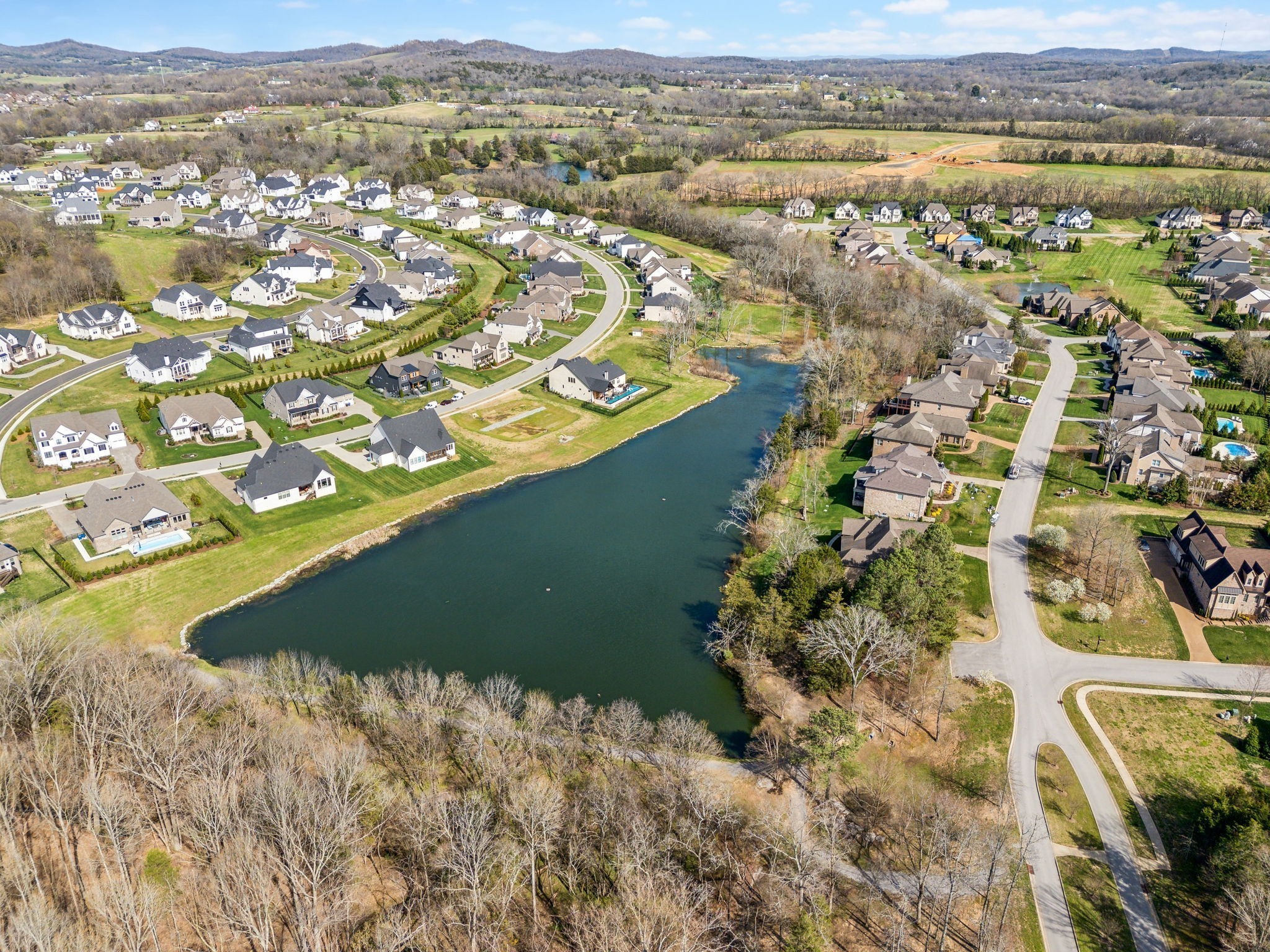 4672 Majestic Meadows Dr