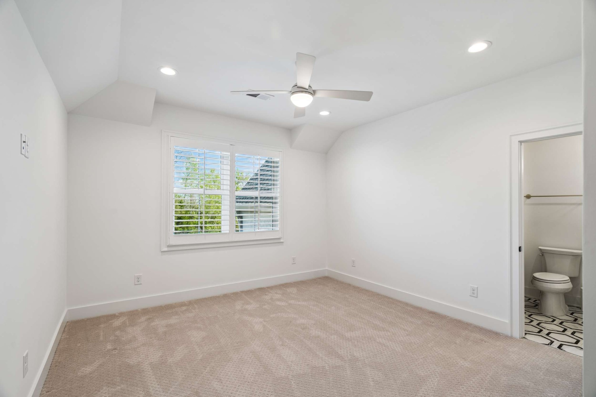 4672 Majestic Meadows Dr