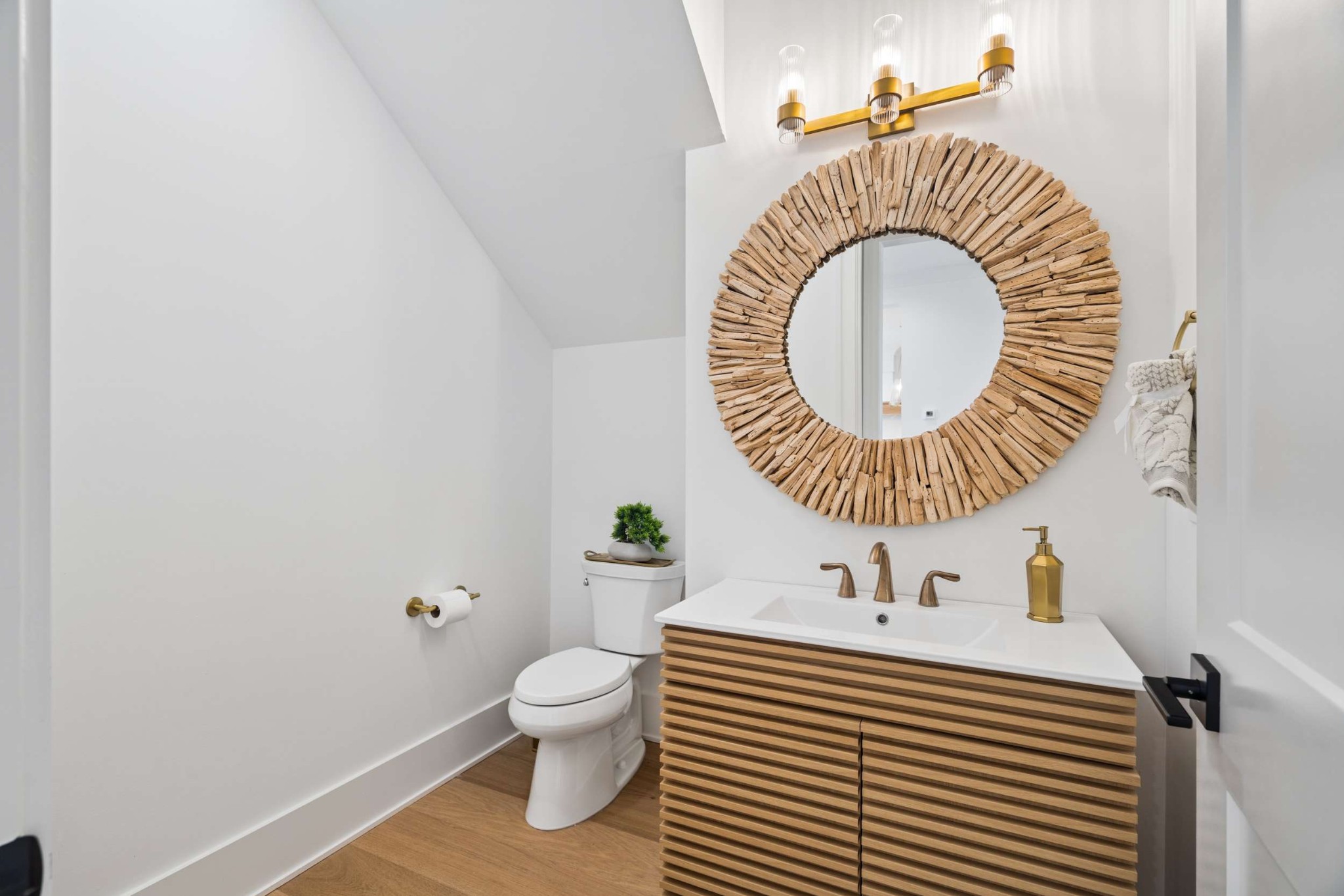 4672 Majestic Meadows Dr