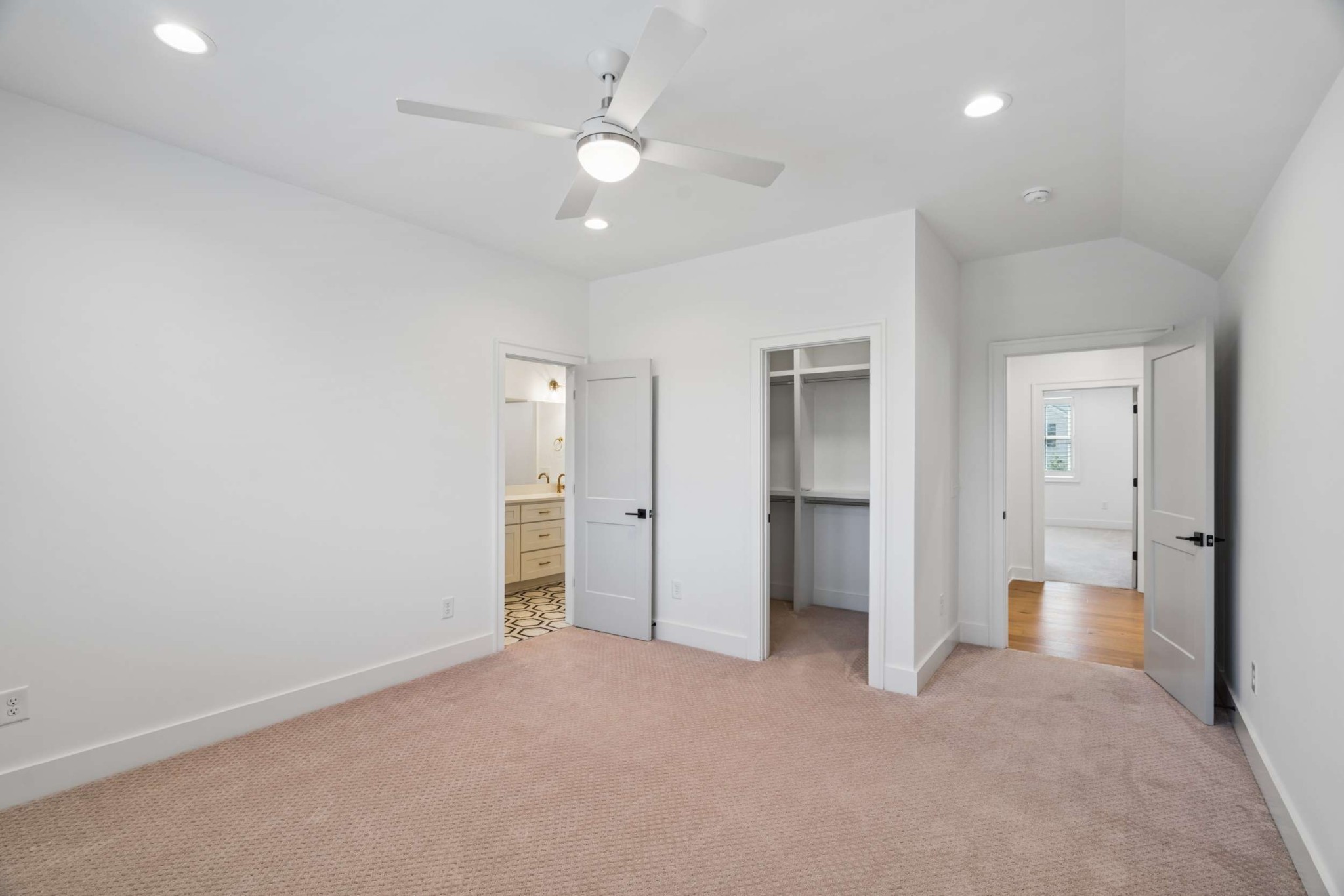 4672 Majestic Meadows Dr