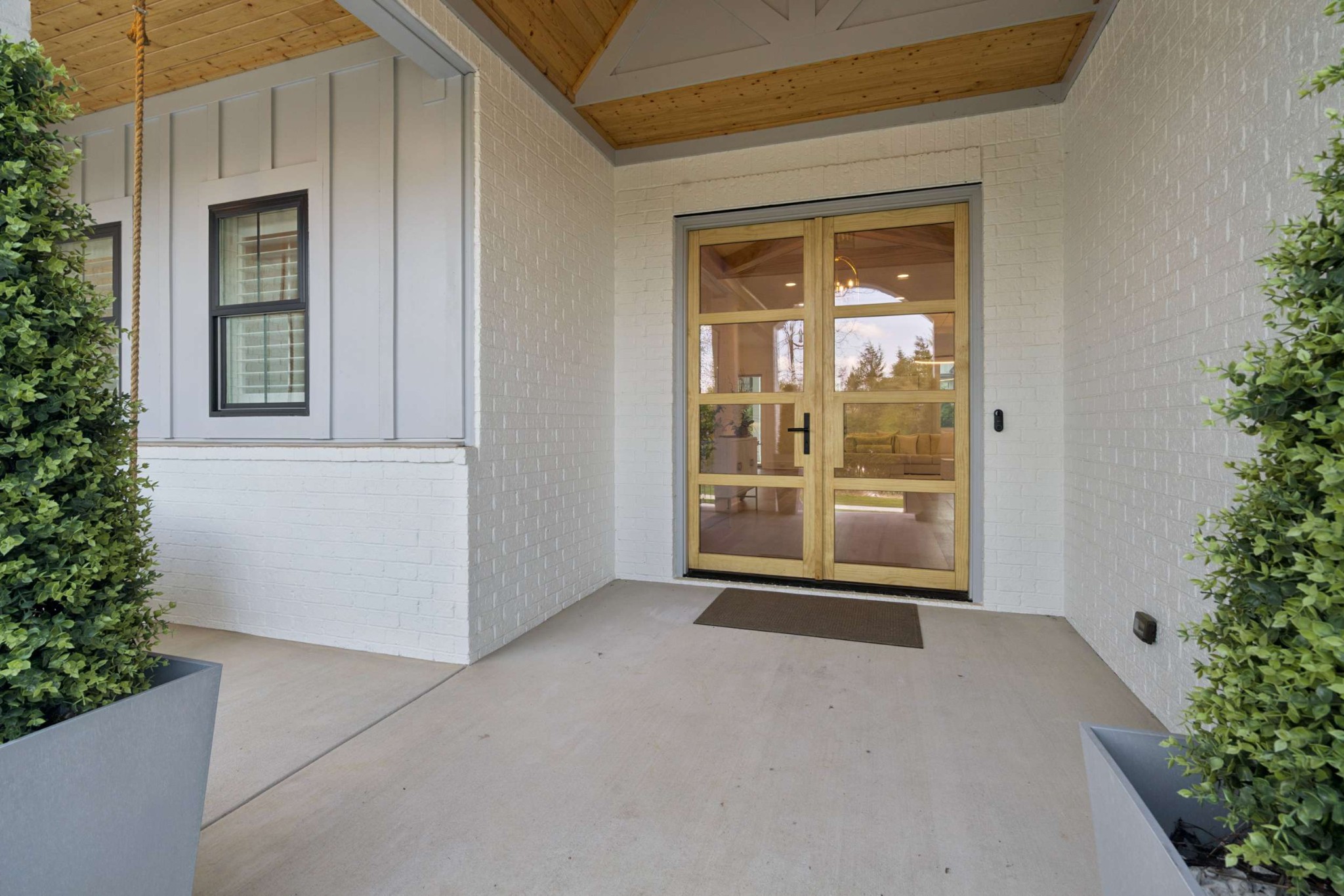 4672 Majestic Meadows Dr