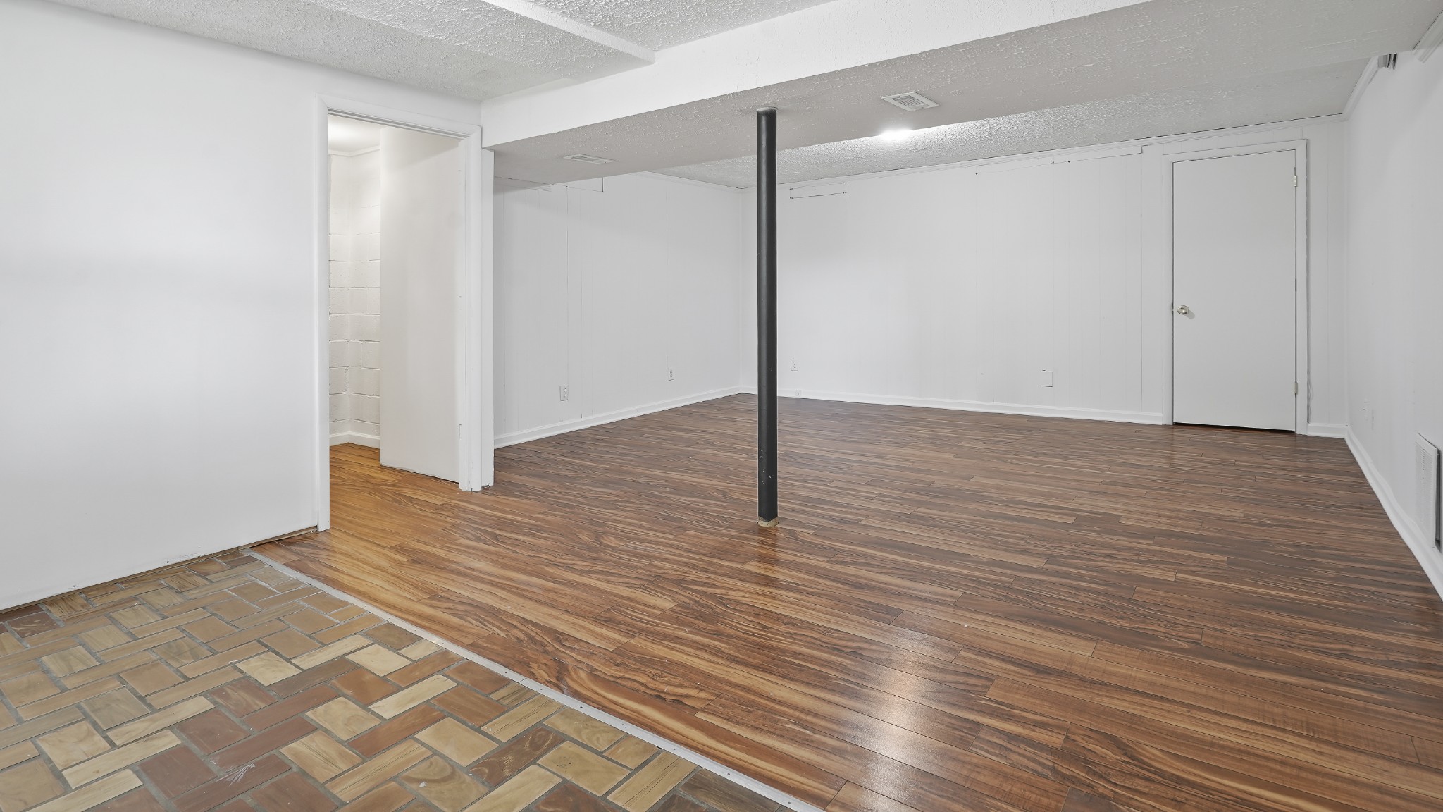 105 Mildred Ct