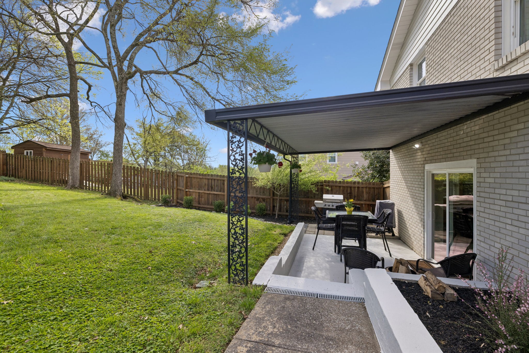 517 Adamwood Dr