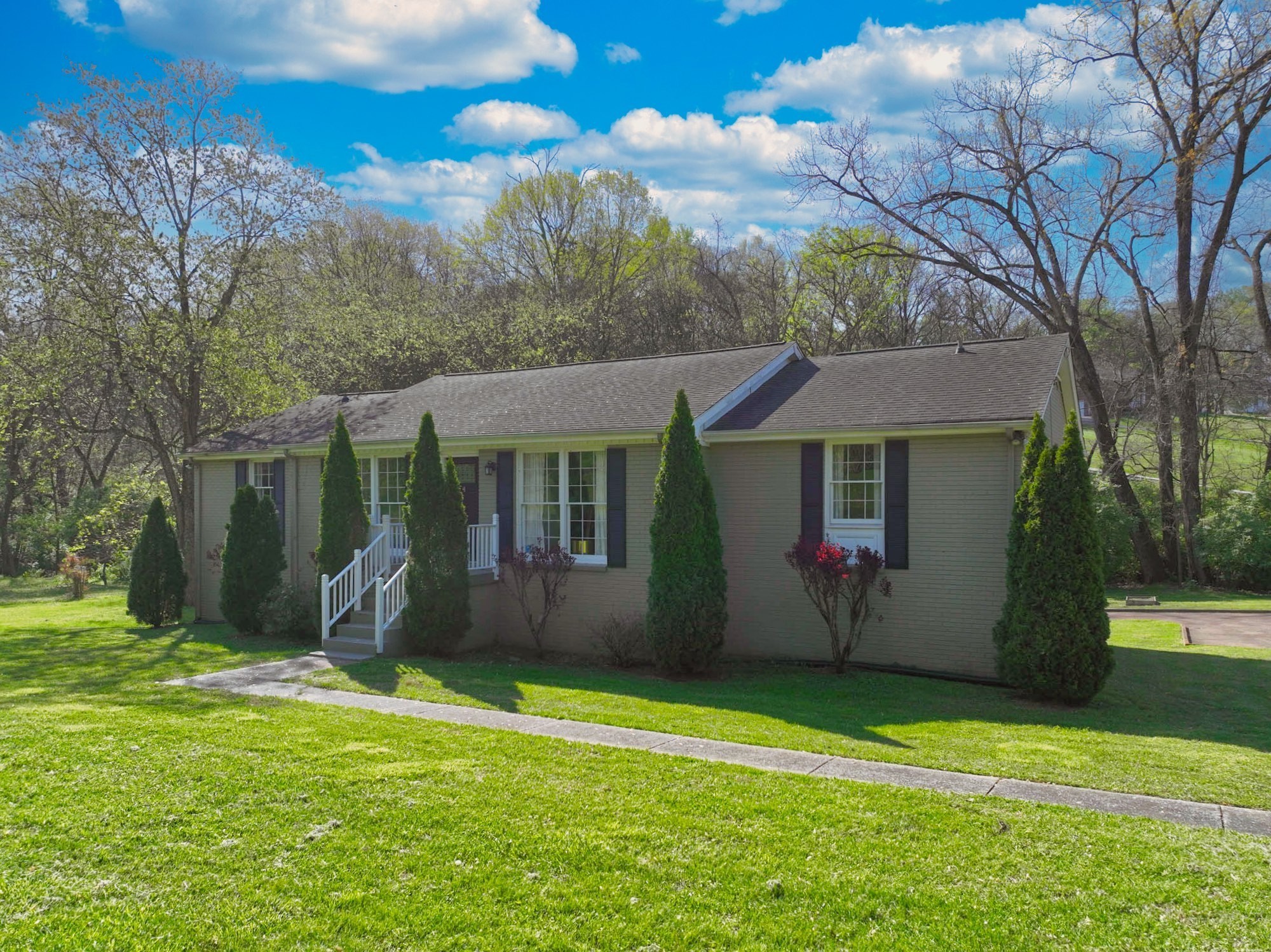7635 Charlotte Pike Unit: Unit A