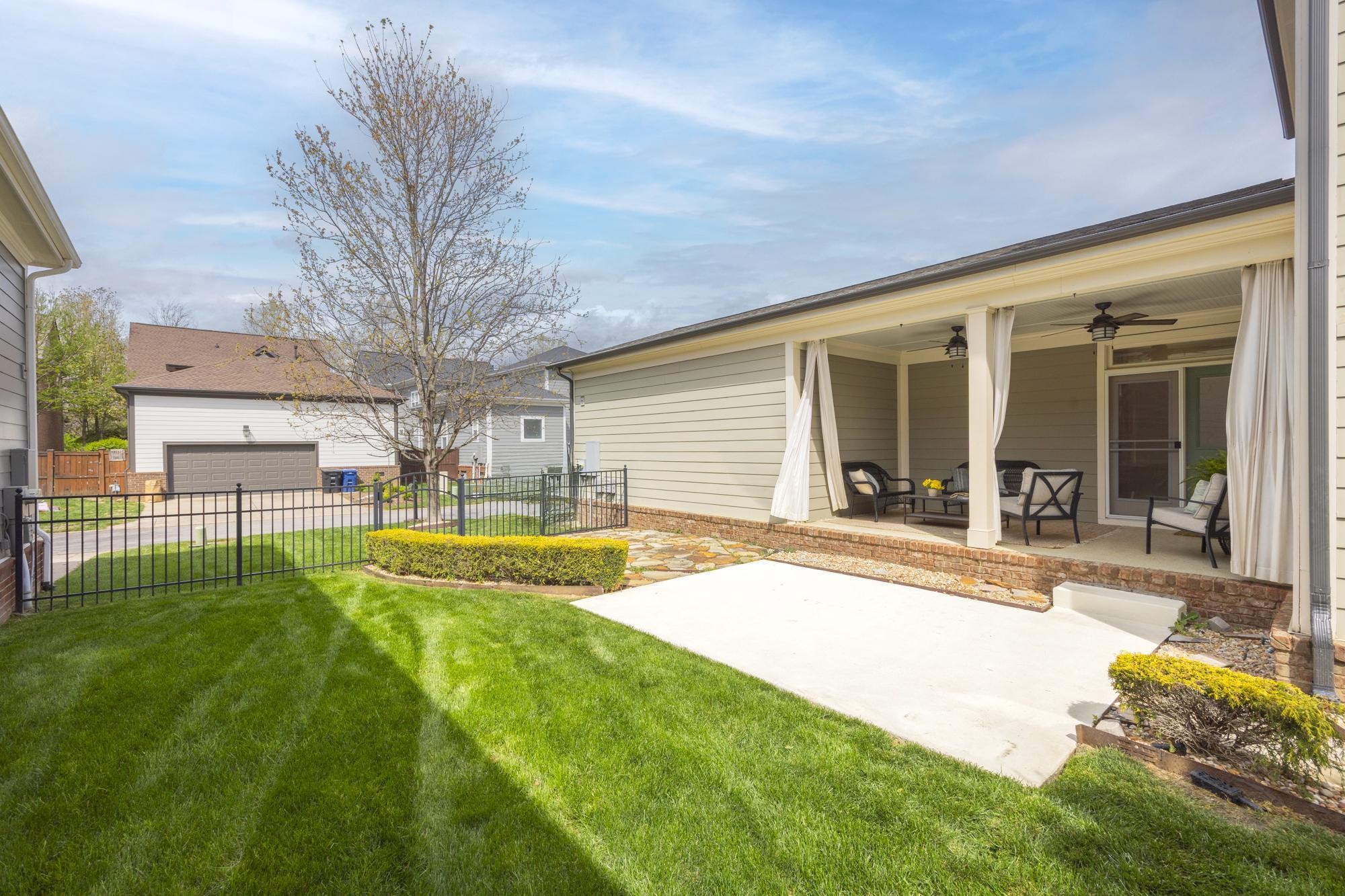 122 Fitzgerald St