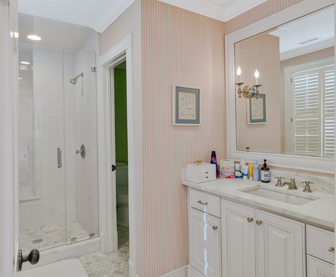 408 W Brookfield Ave