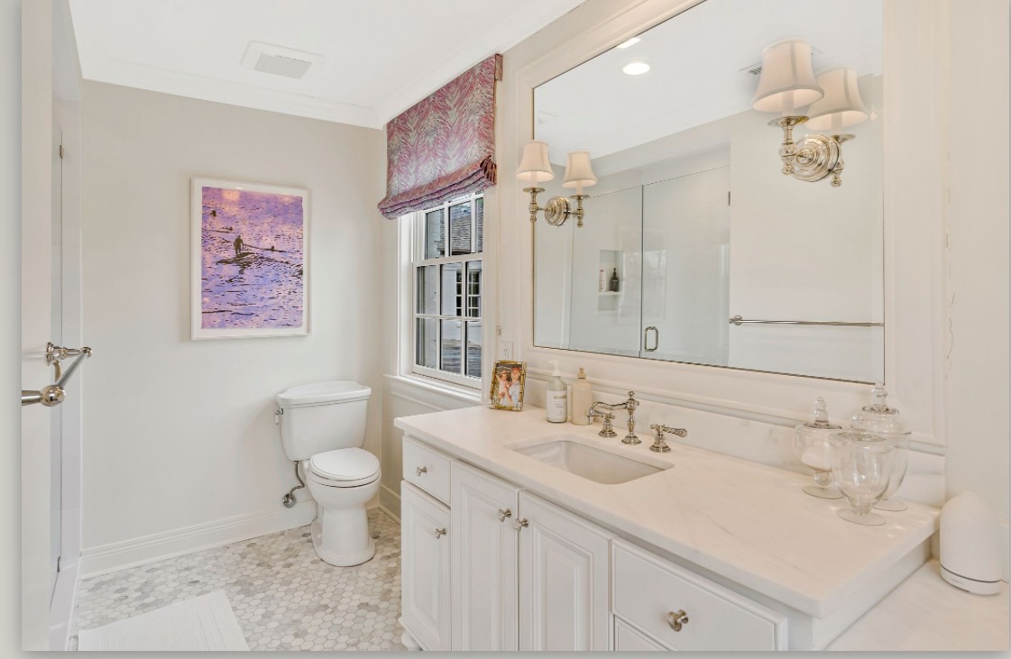 408 W Brookfield Ave