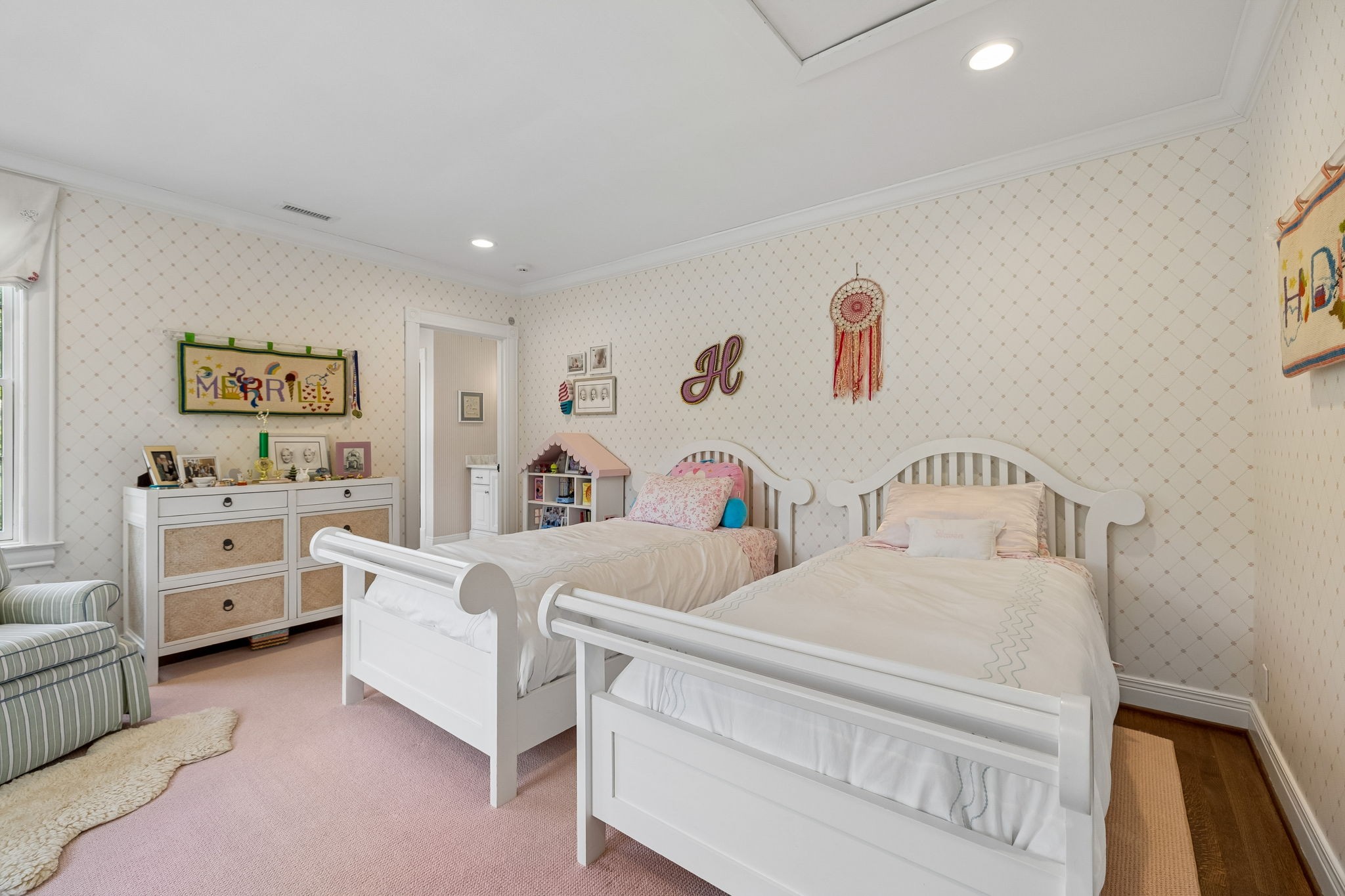 408 W Brookfield Ave