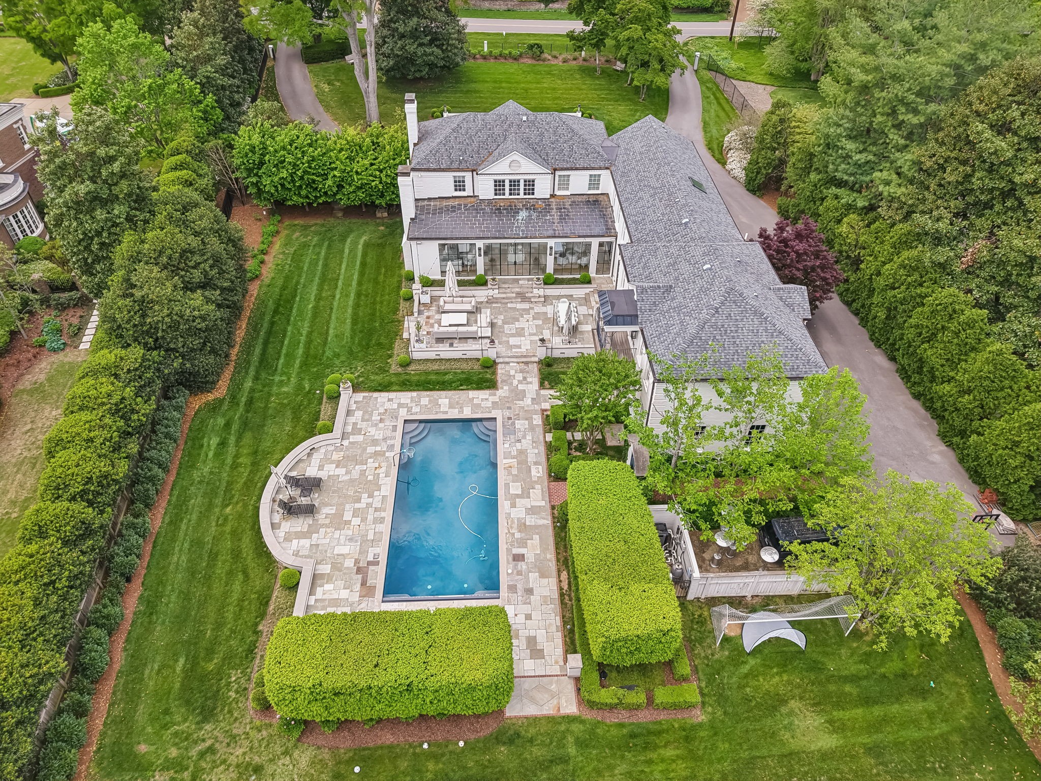 408 W Brookfield Ave