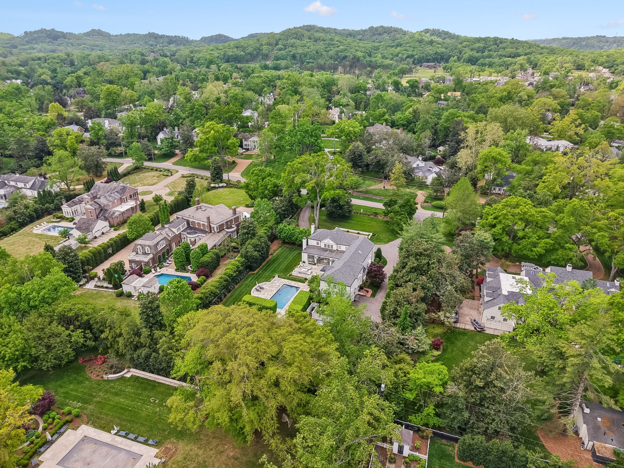 408 W Brookfield Ave