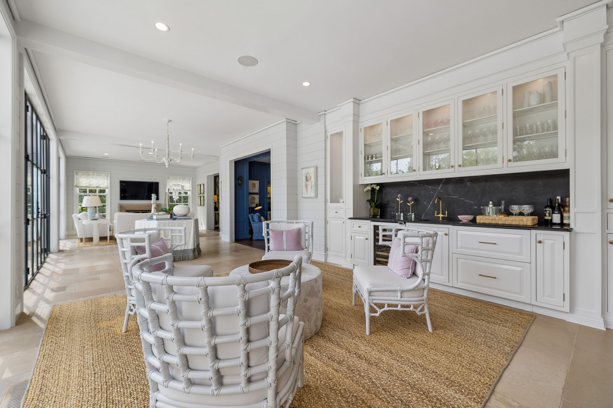 408 W Brookfield Ave