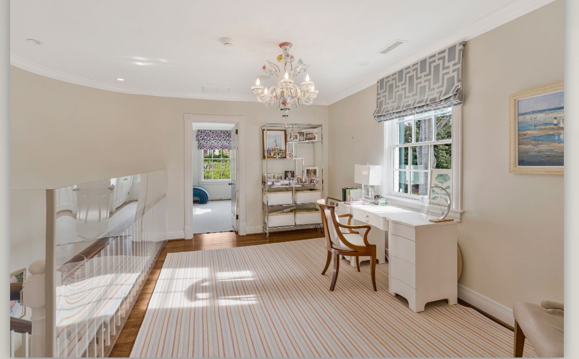 408 W Brookfield Ave