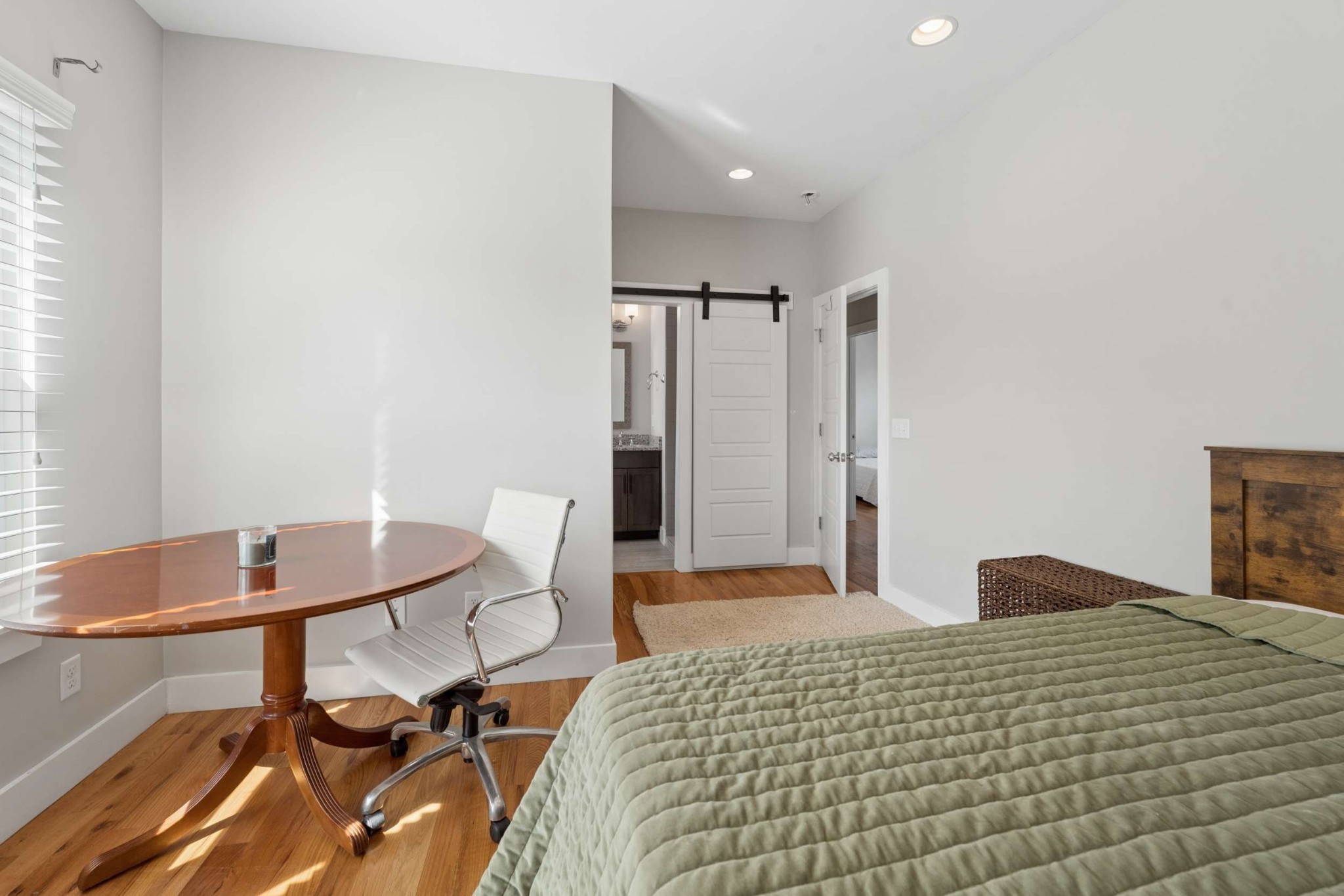 1501 Martin St