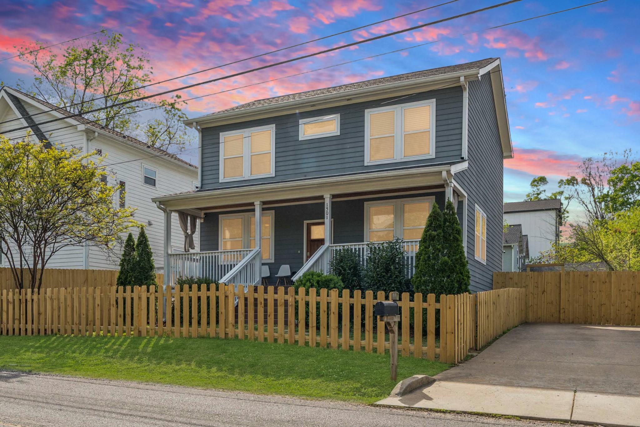 1501 Martin St