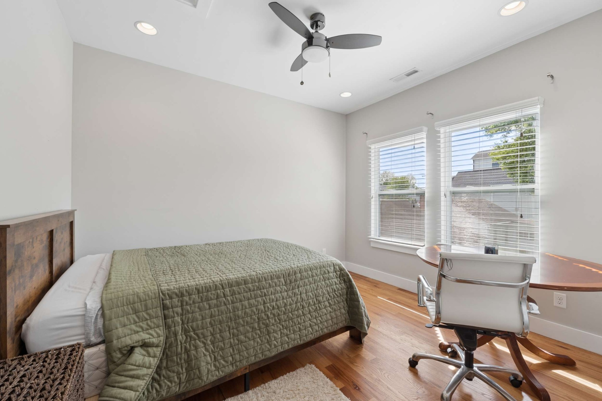1501 Martin St