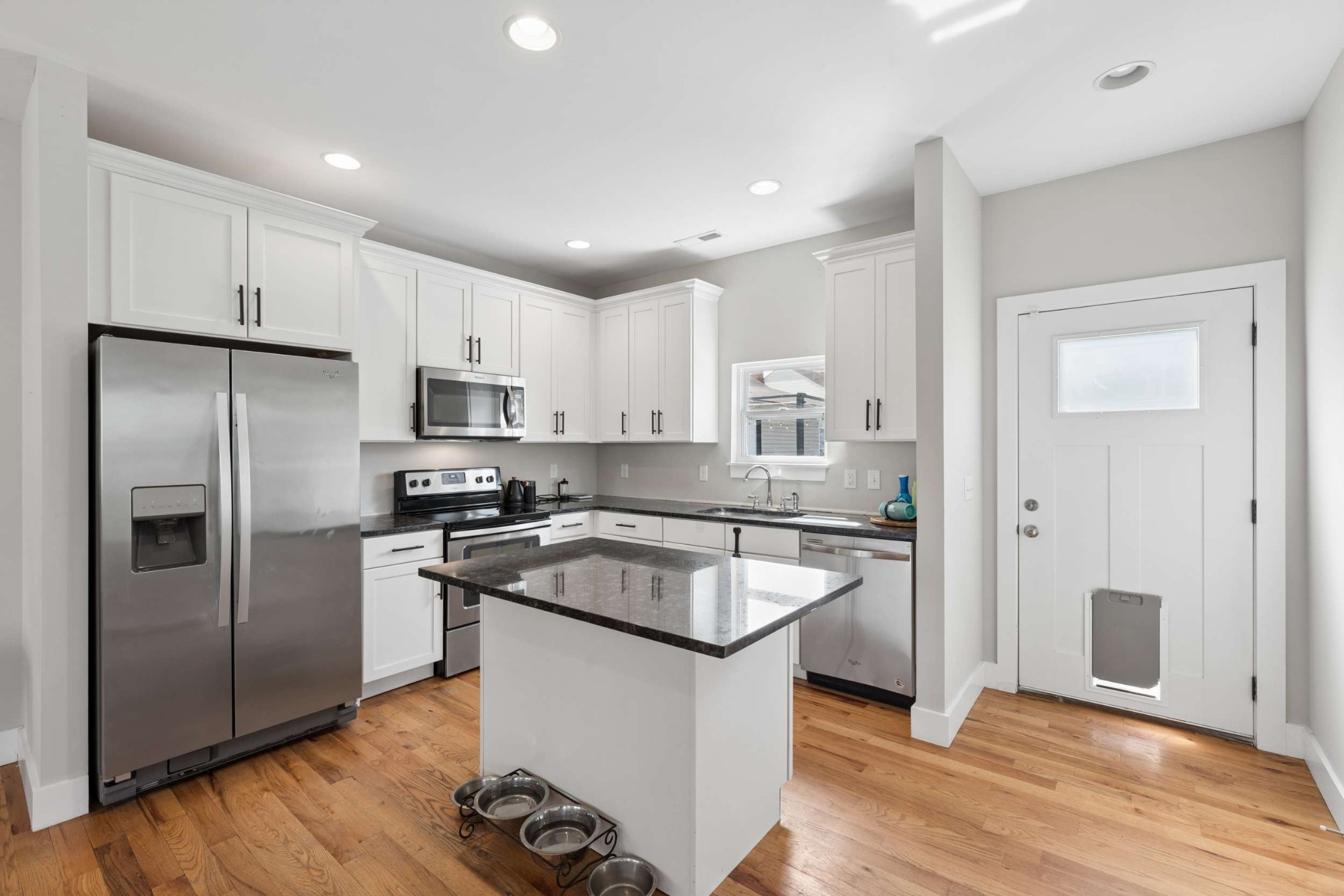 1501 Martin St