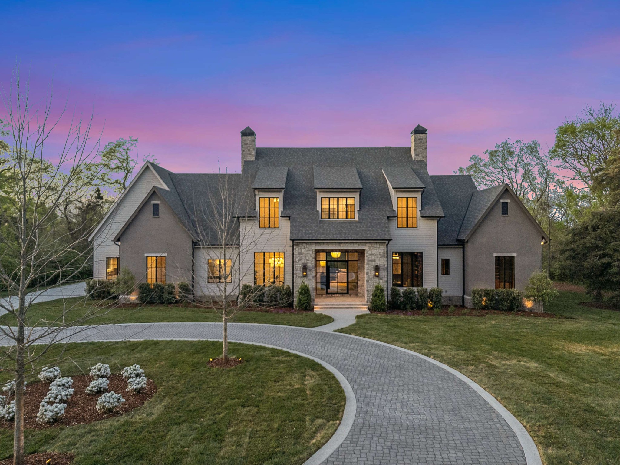 1114 Tyne Blvd