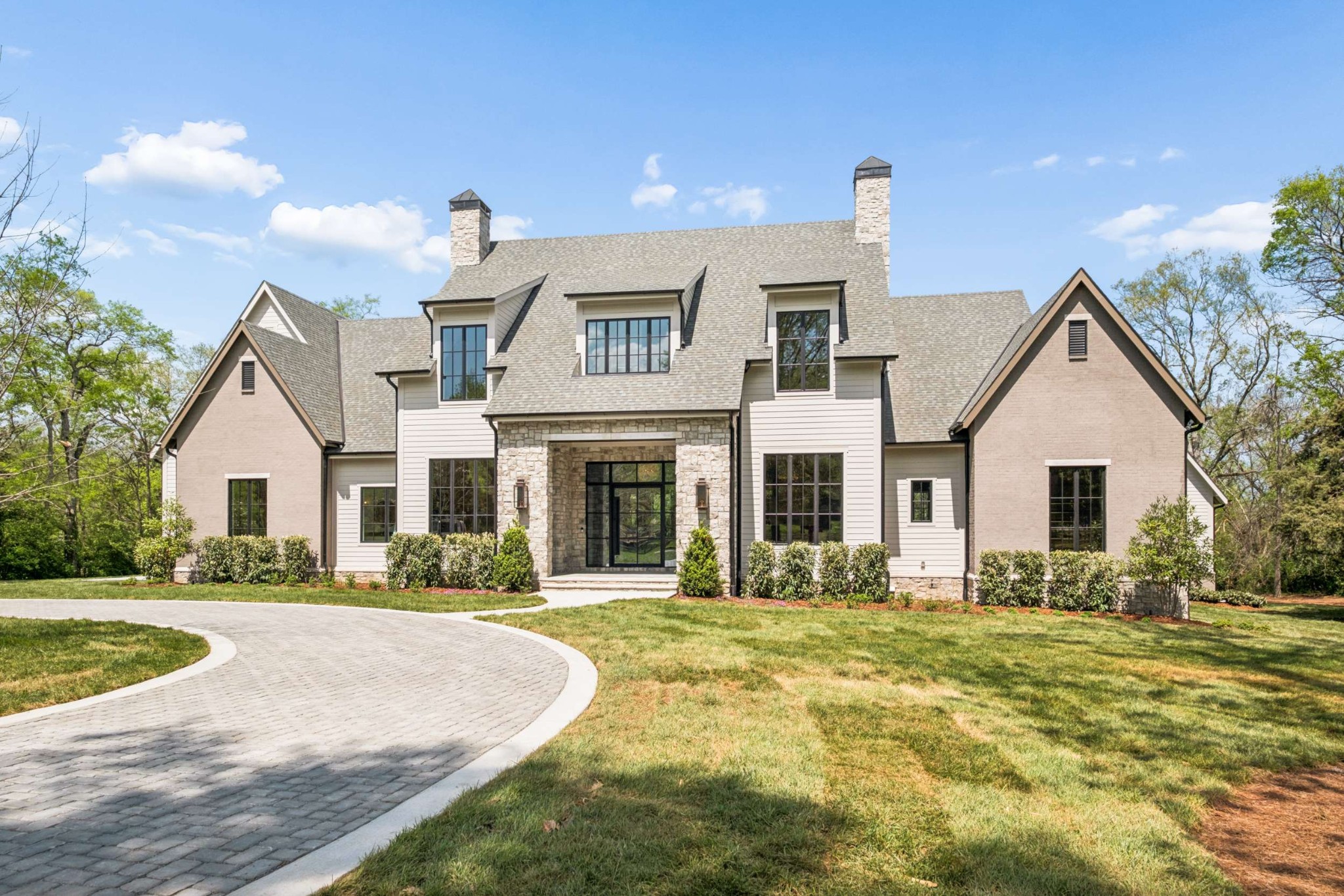 1114 Tyne Blvd
