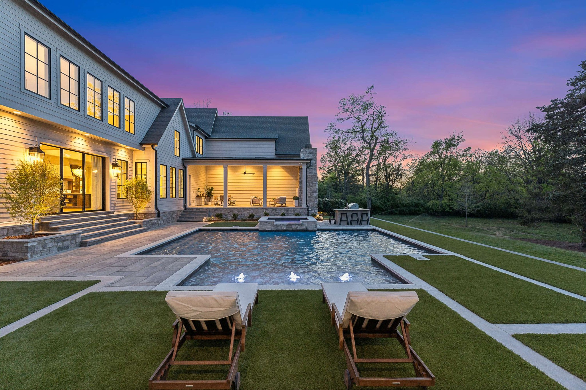 1114 Tyne Blvd