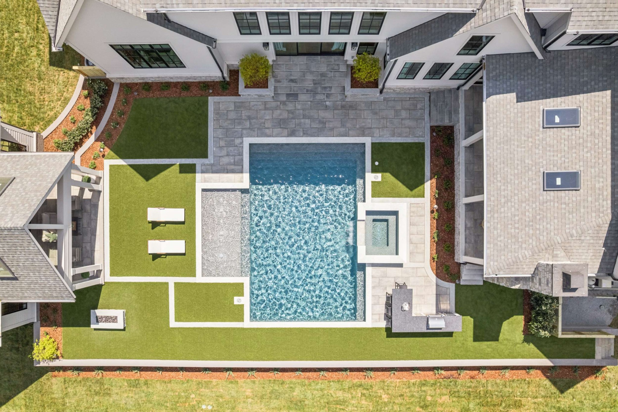 1114 Tyne Blvd