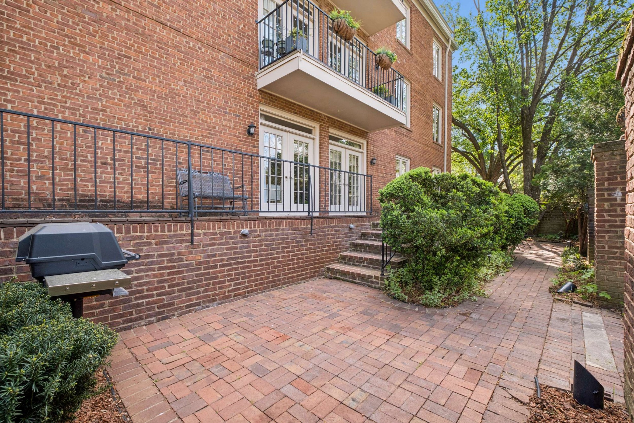 3737 West End Ave Unit: 105
