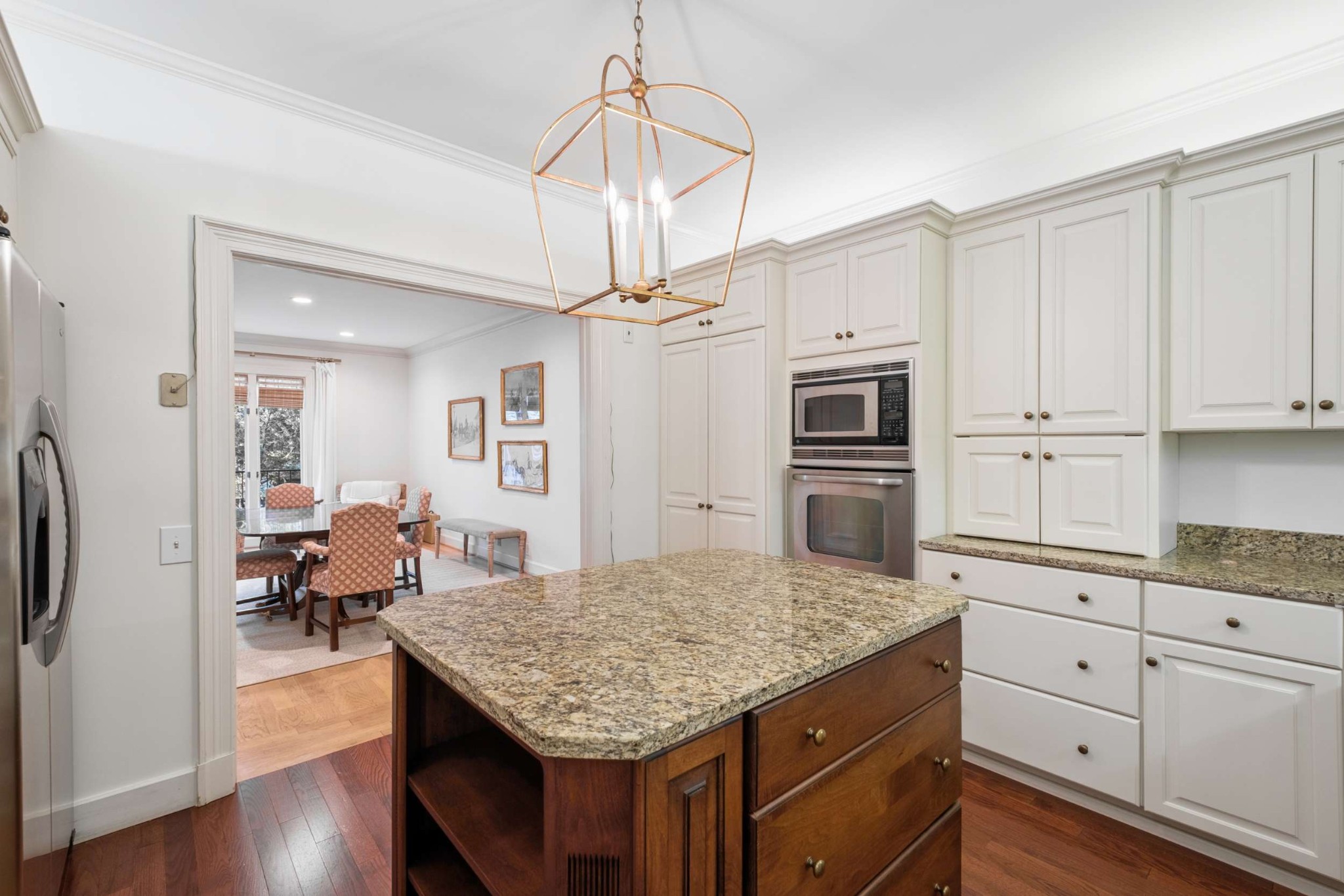 3737 West End Ave Unit: 105