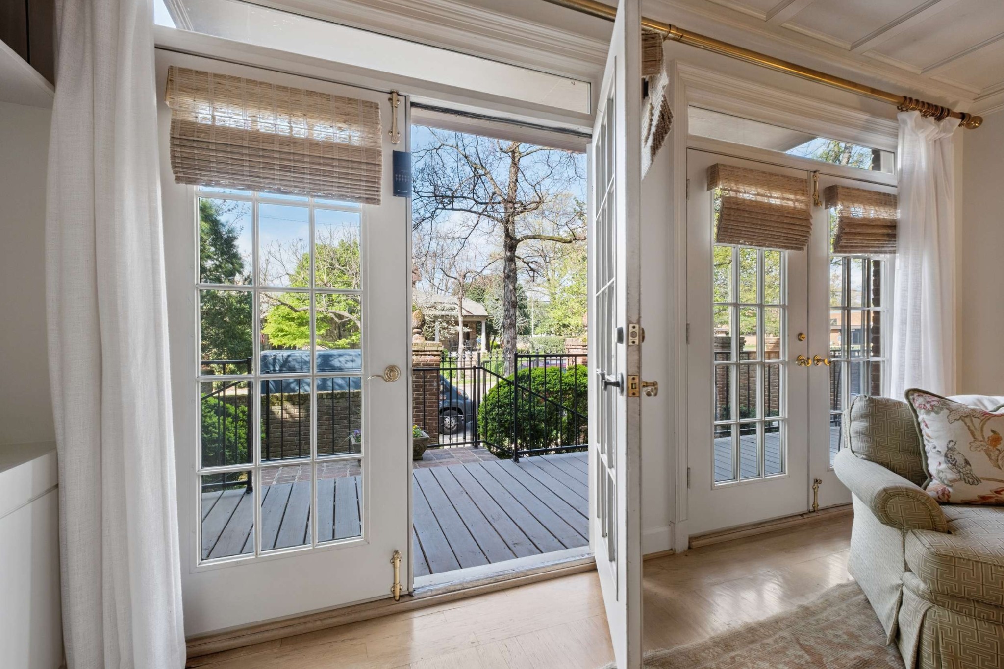 3737 West End Ave Unit: 105