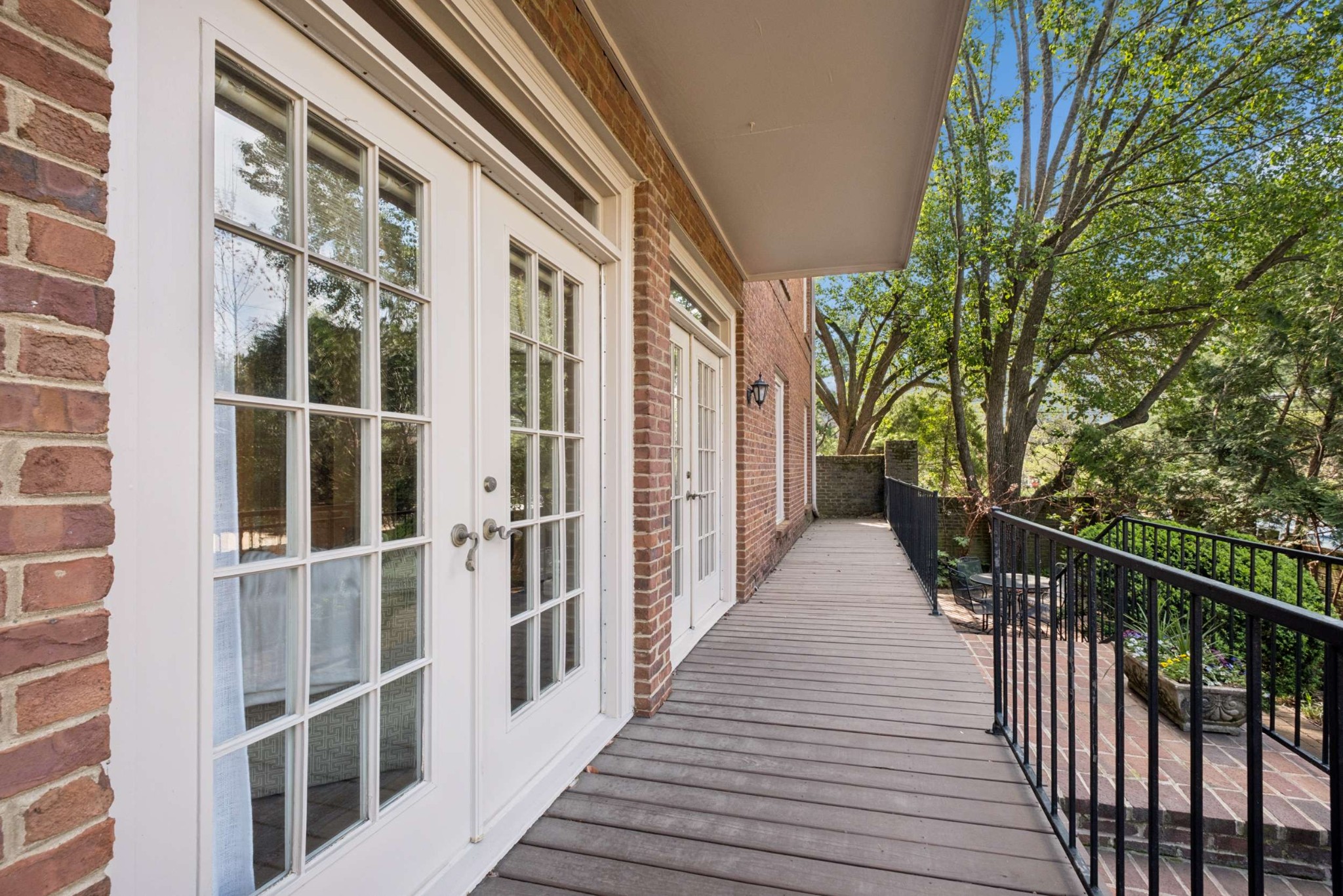 3737 West End Ave Unit: 105