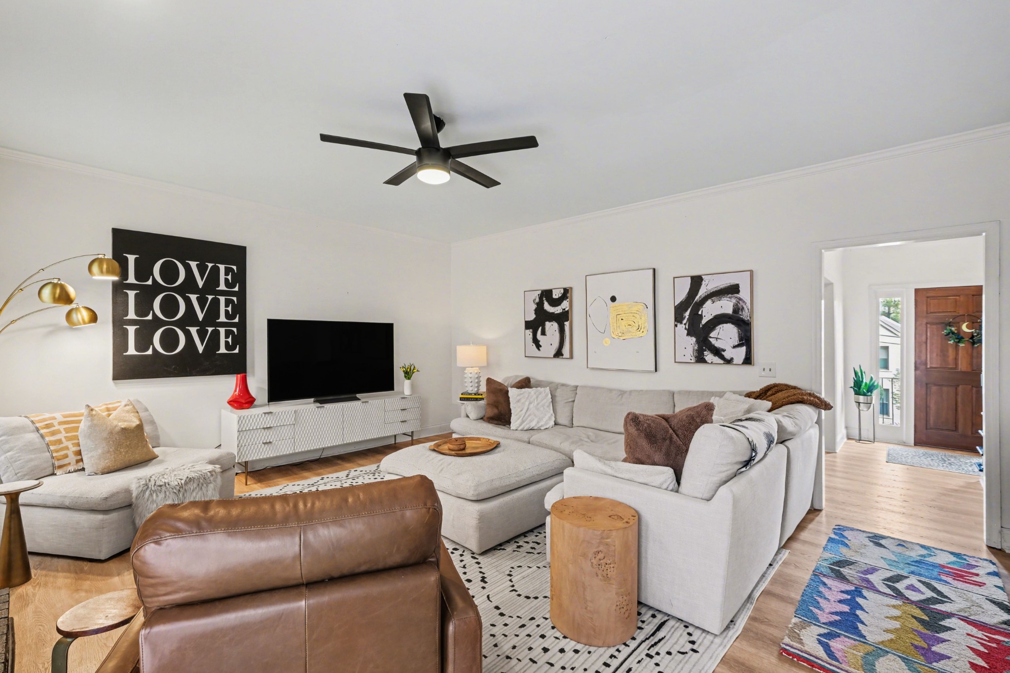 6133 Tuliptree Ln