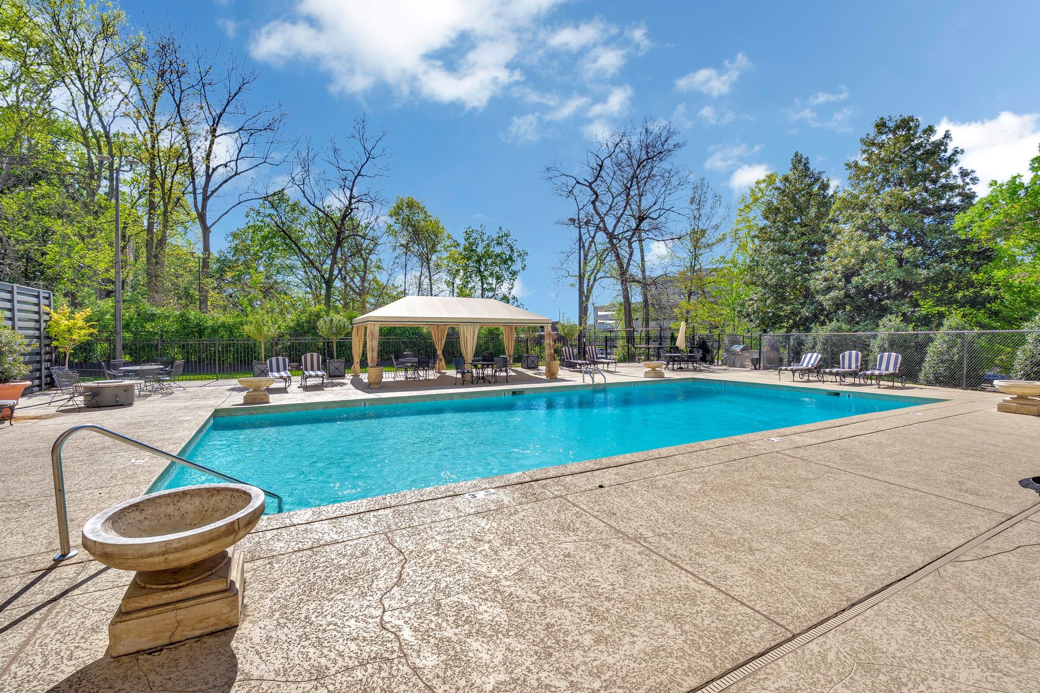 4215 Harding Pike Unit: 604