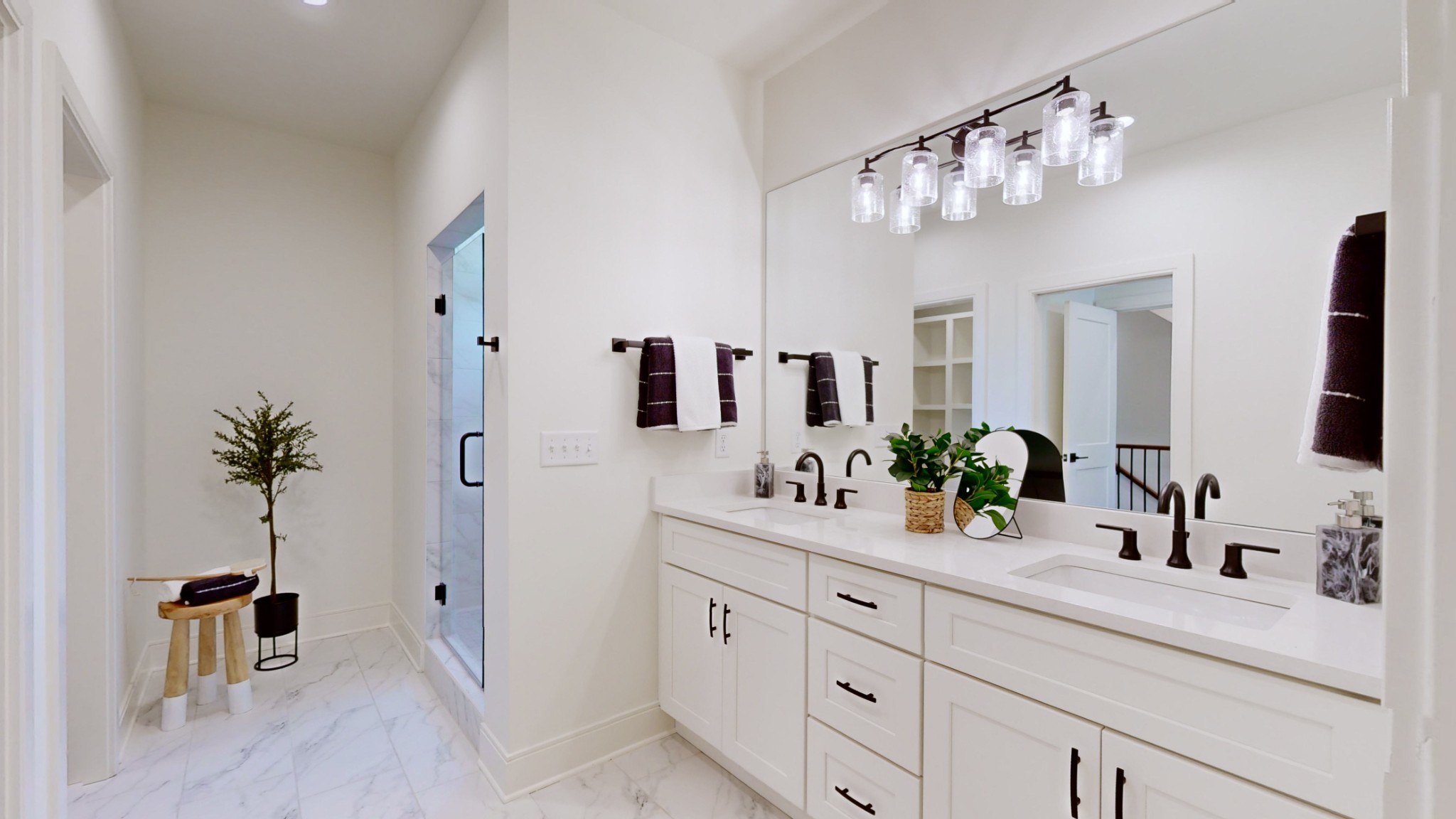 5909 Carl Place Unit: B