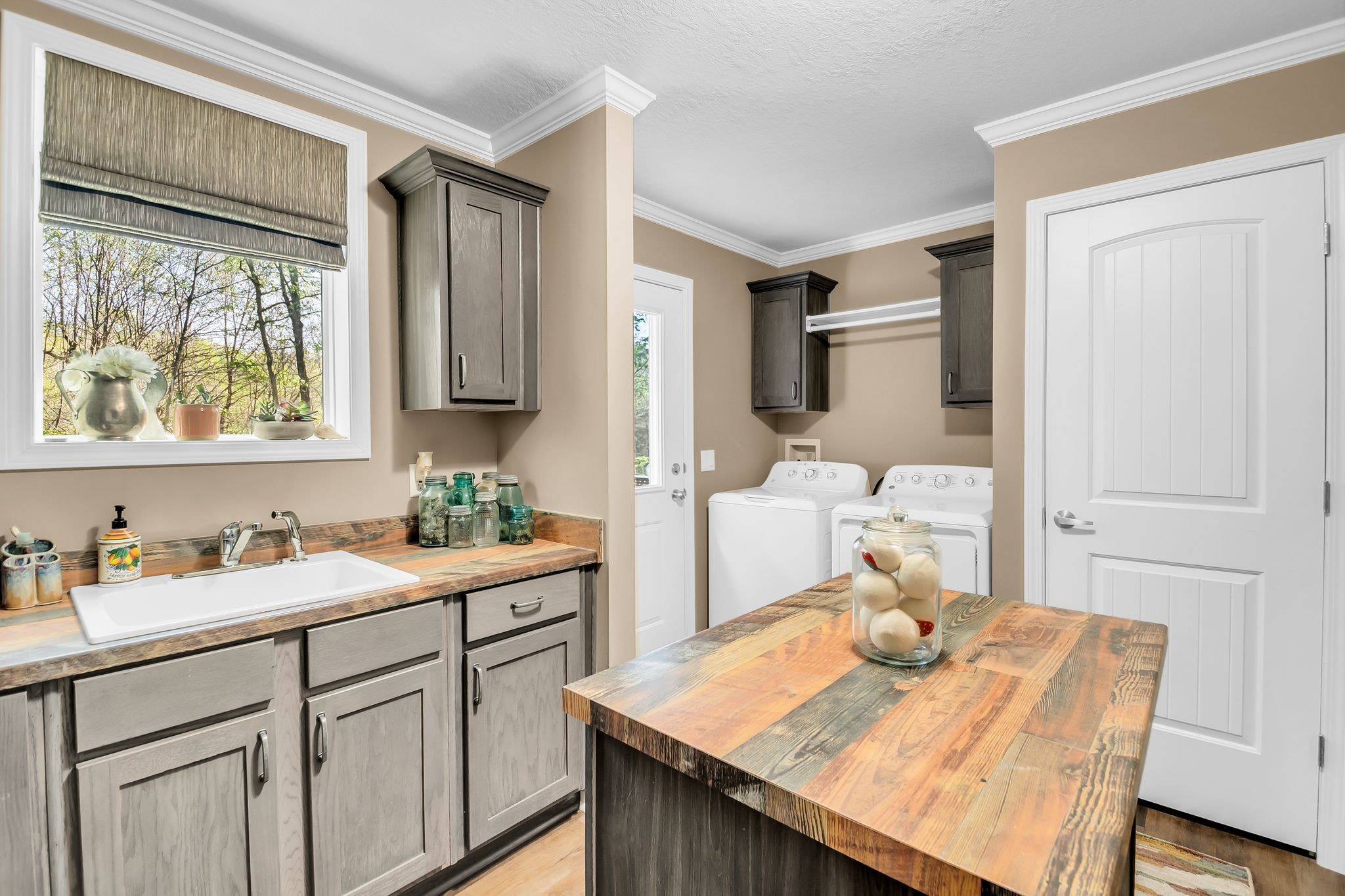 4241 Tanyard Hill Rd