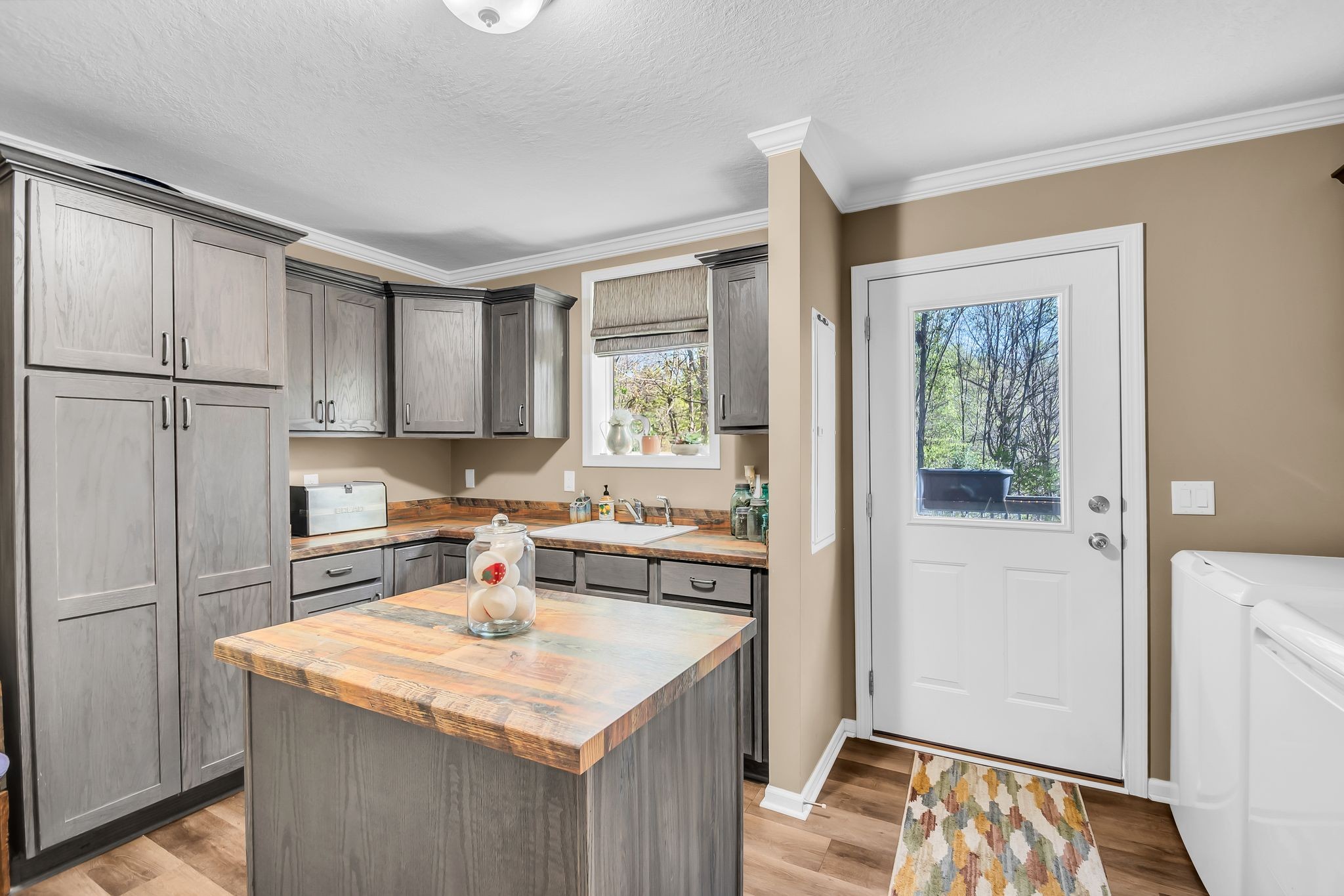 4241 Tanyard Hill Rd