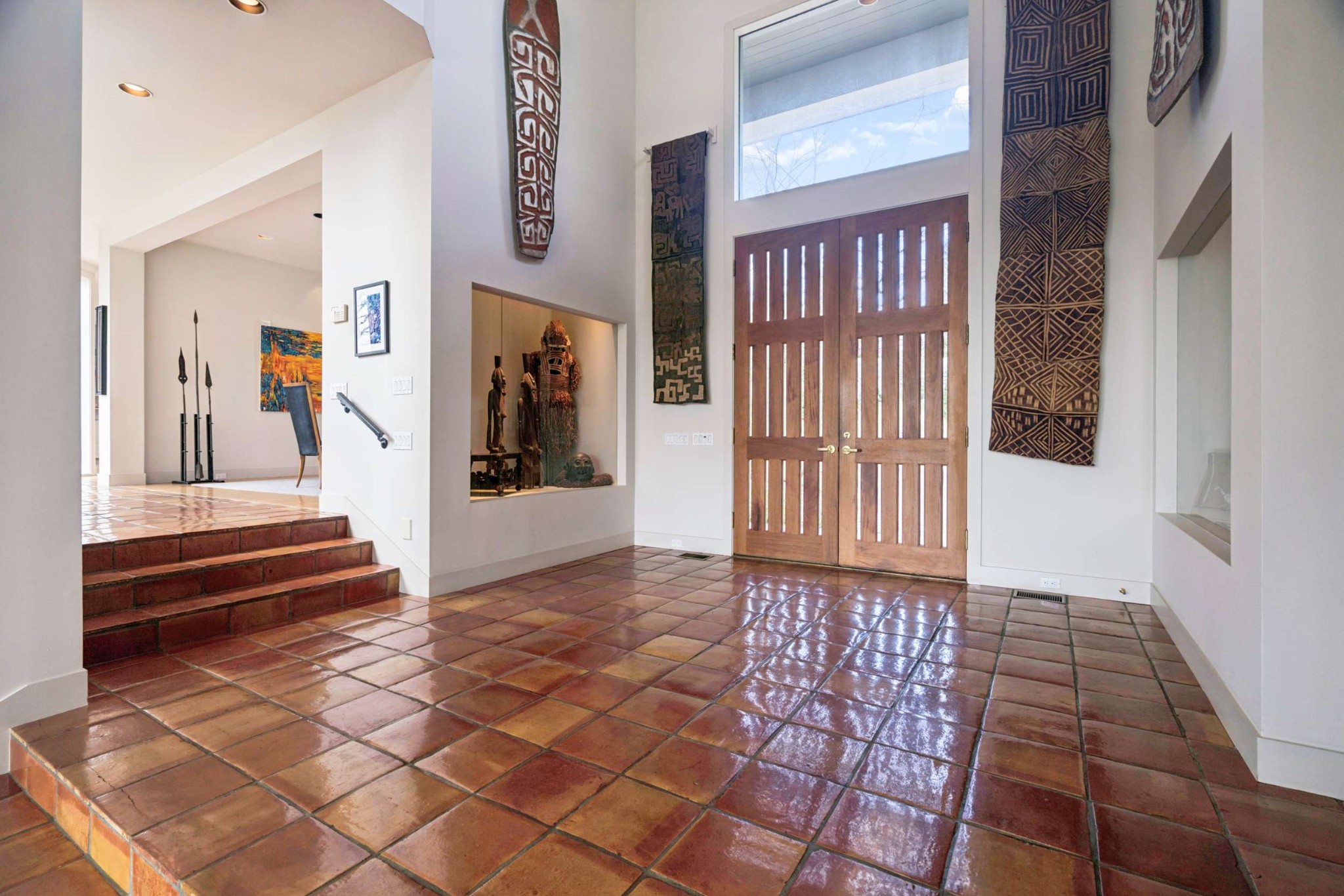 5870 Fredricksburg Dr