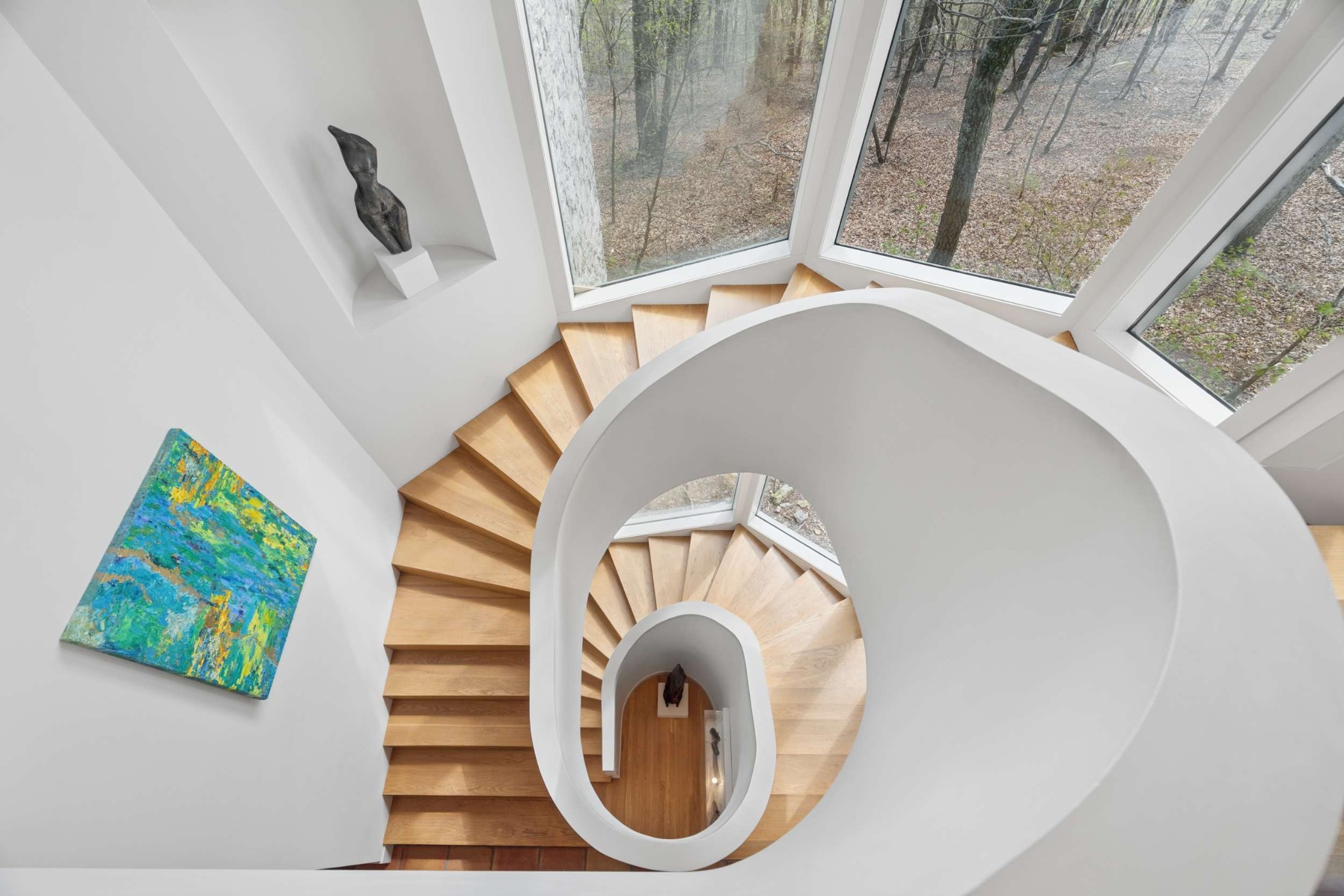 5870 Fredricksburg Dr