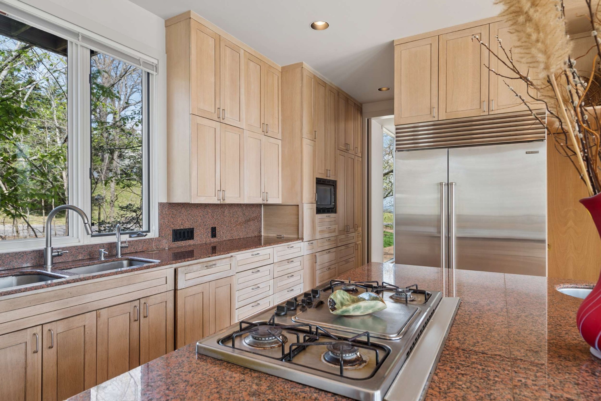 5870 Fredricksburg Dr