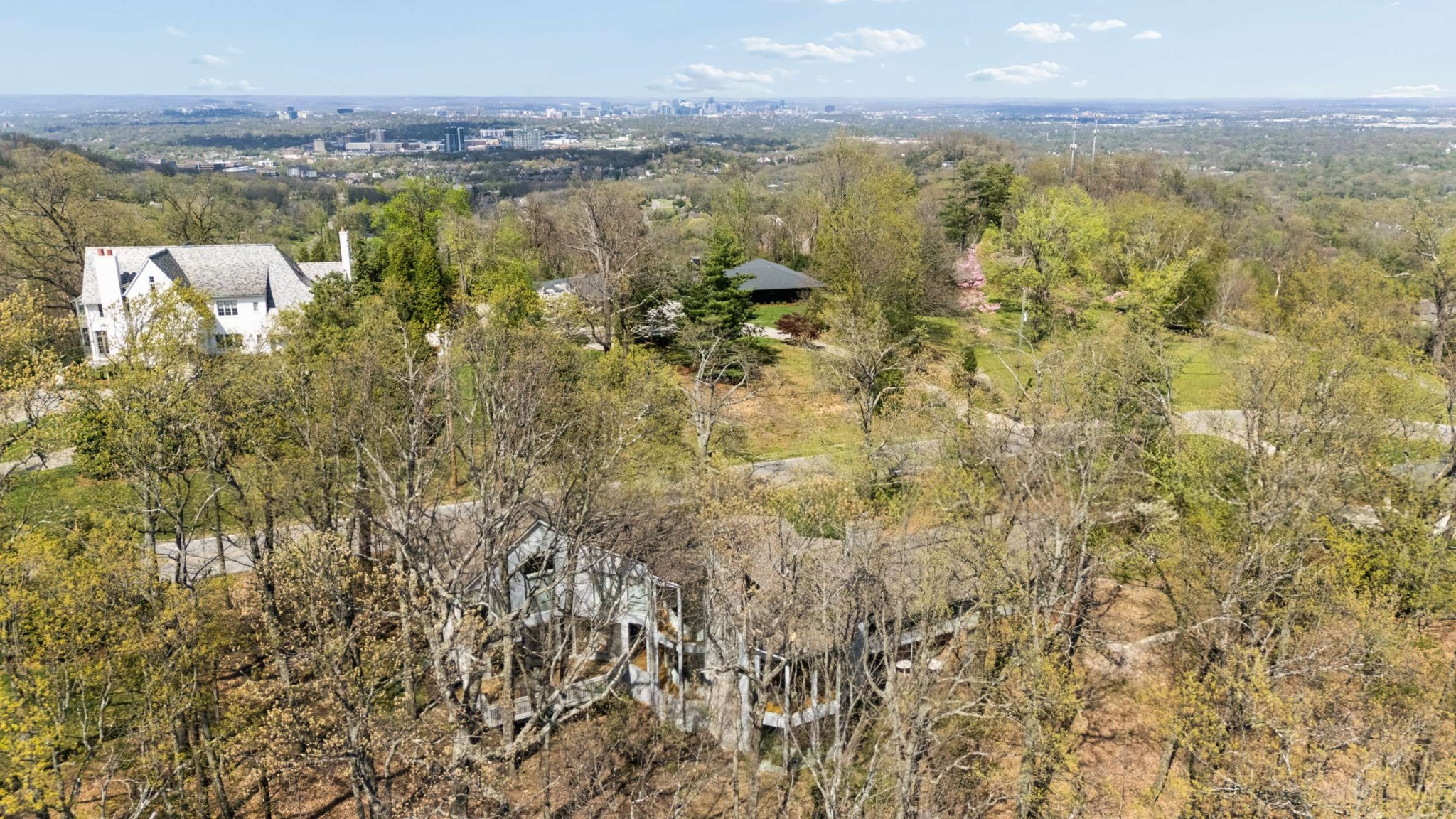 5870 Fredricksburg Dr