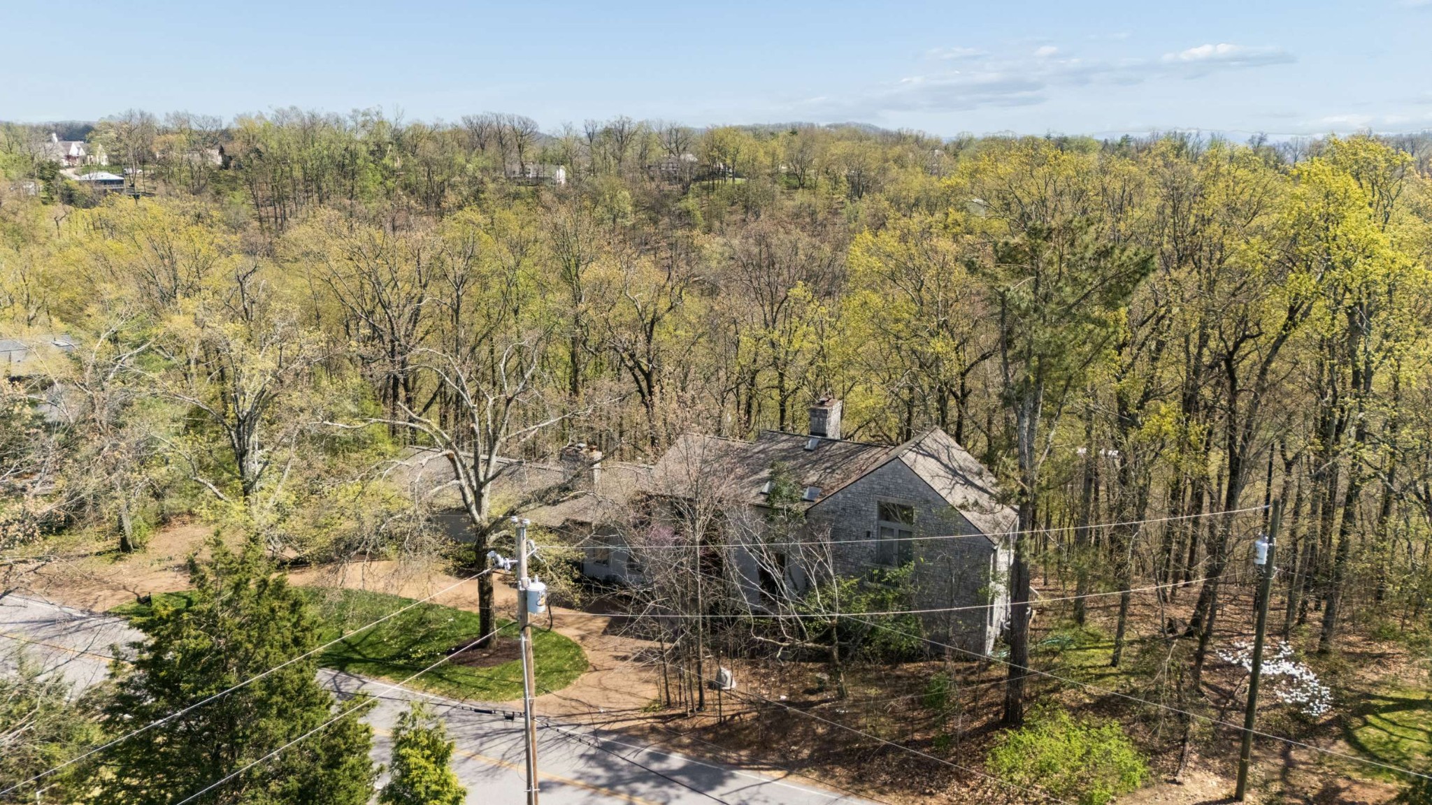 5870 Fredricksburg Dr