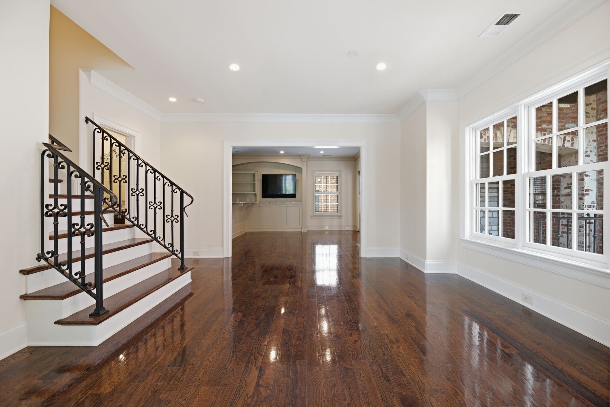 112 West End Close
