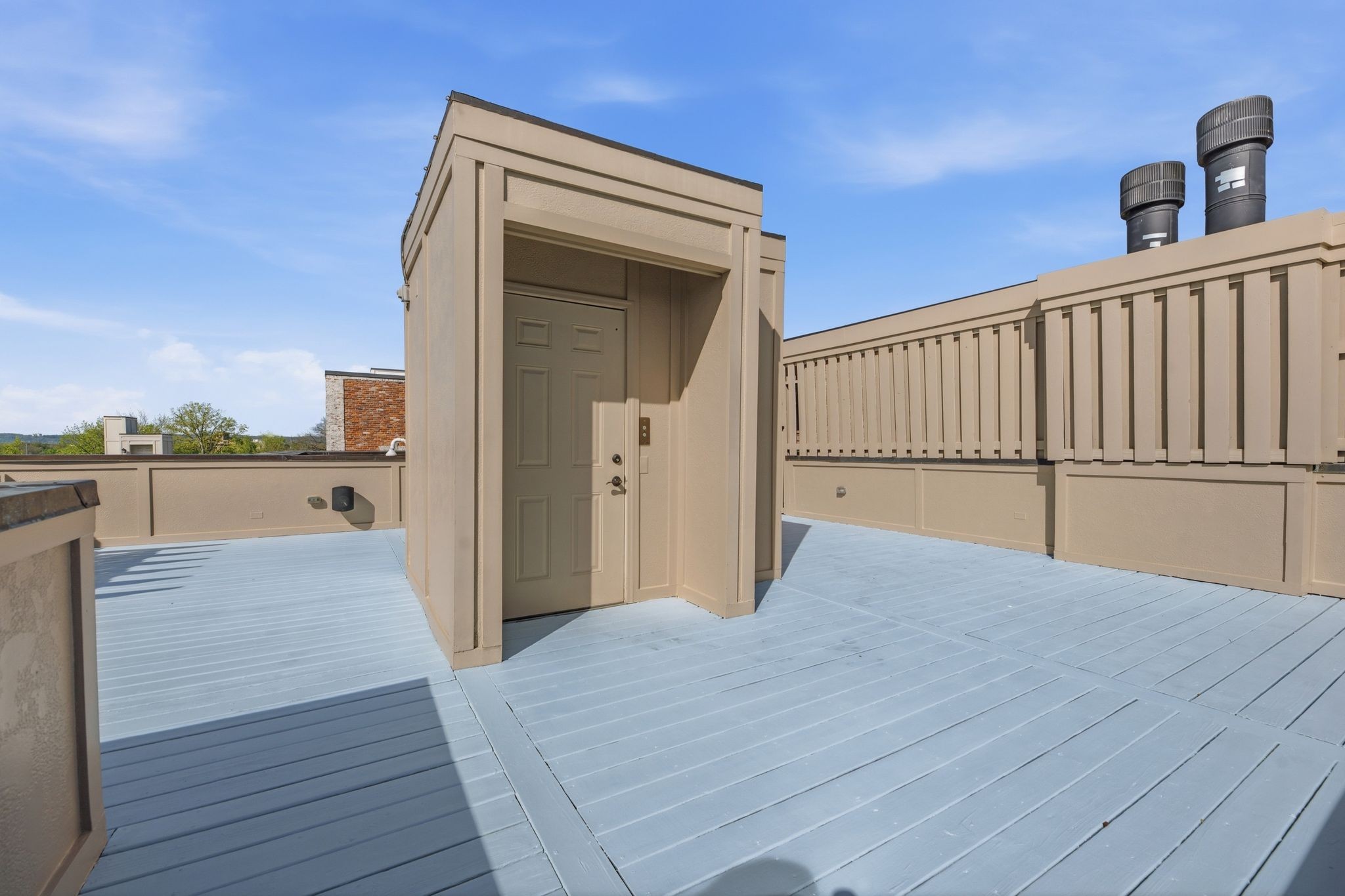 112 West End Close