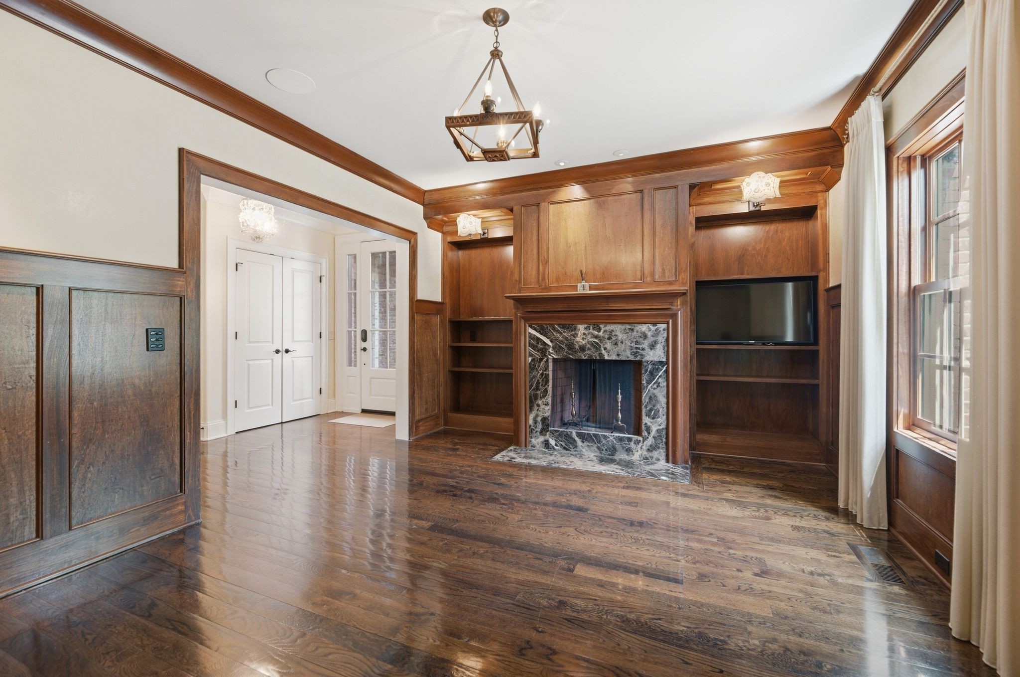 112 West End Close