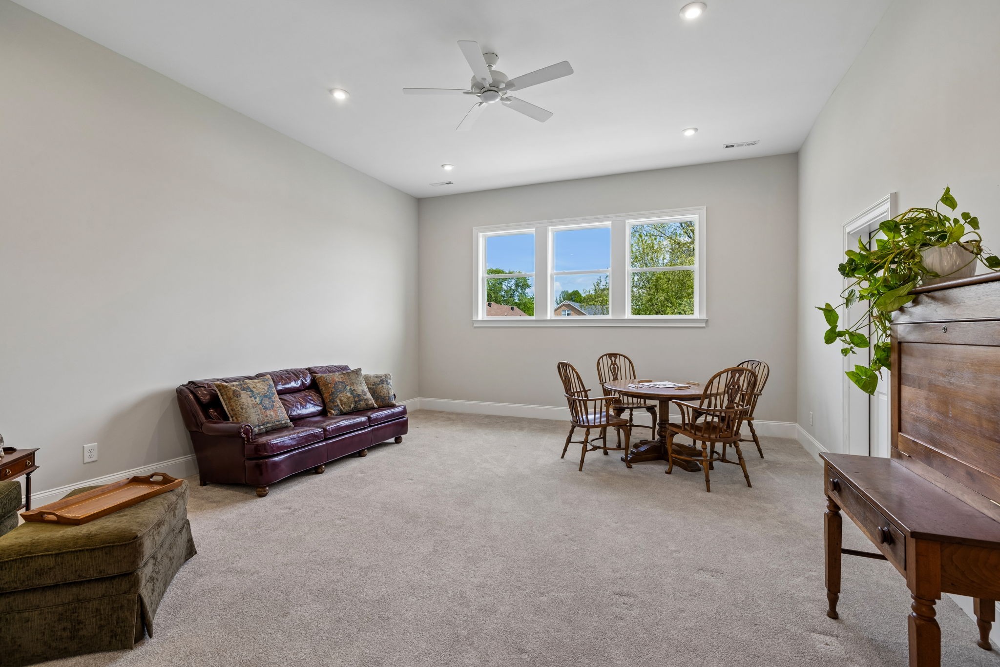 3012 Littlebury Park Dr