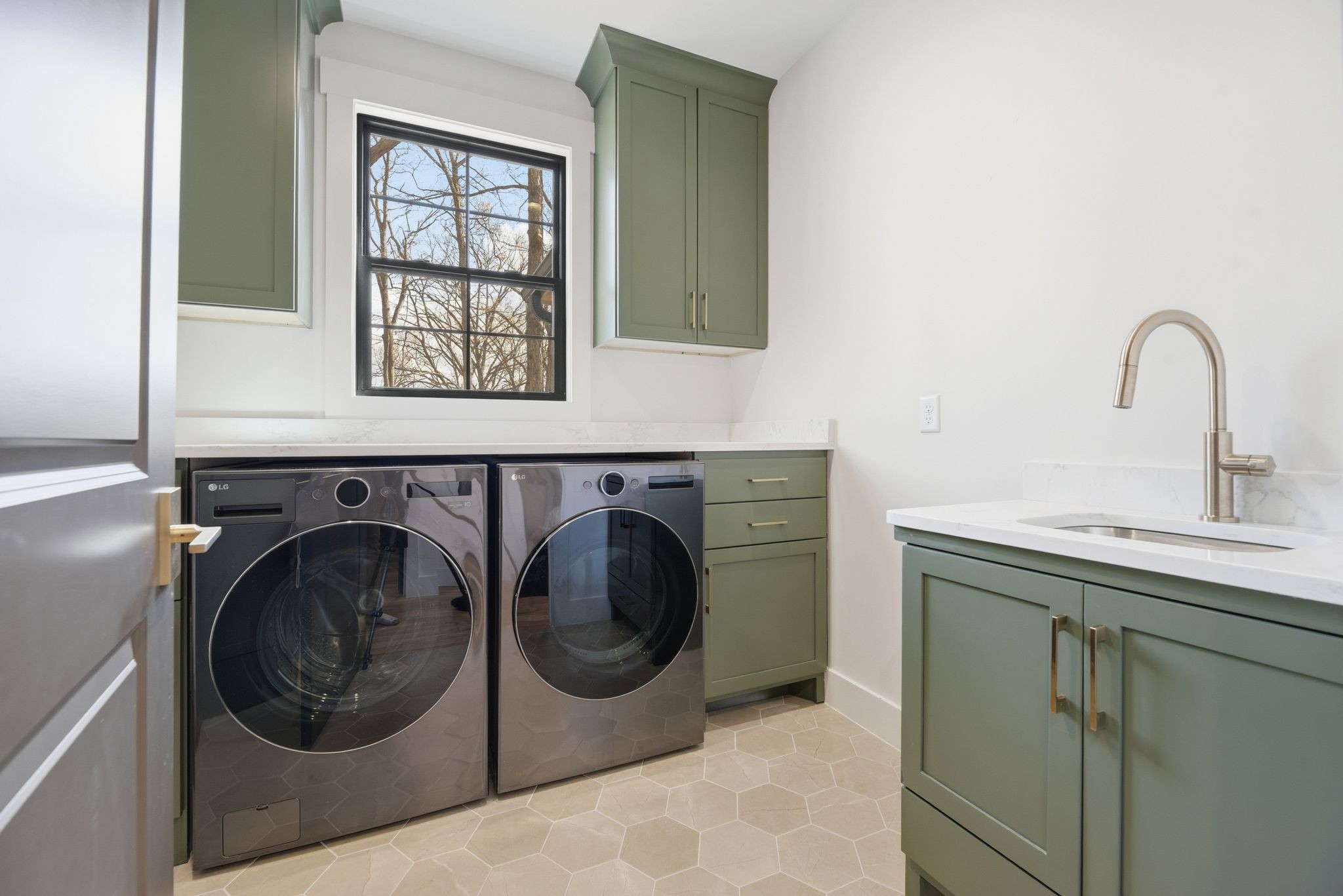 8811 Old Charlotte Pike