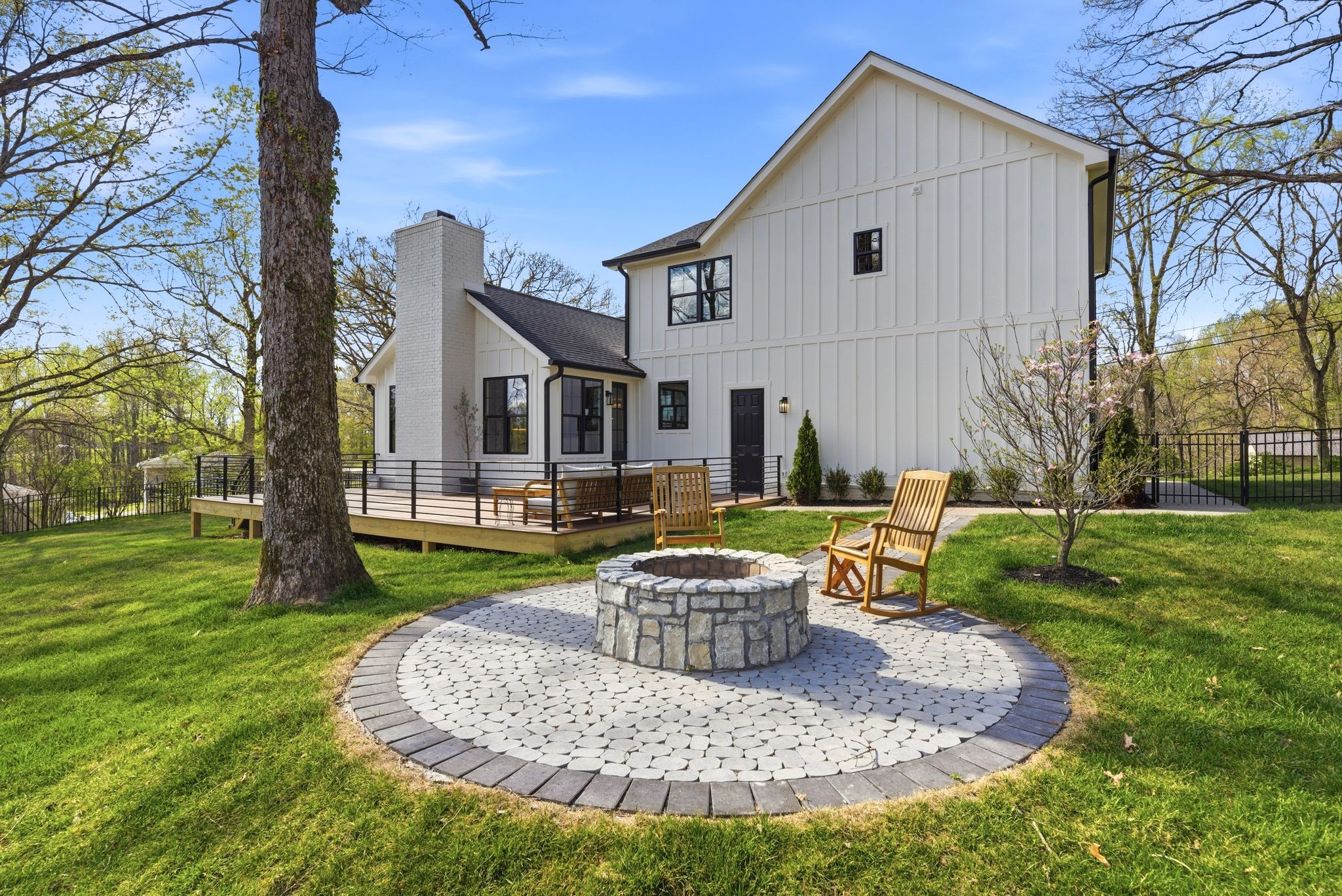 8811 Old Charlotte Pike